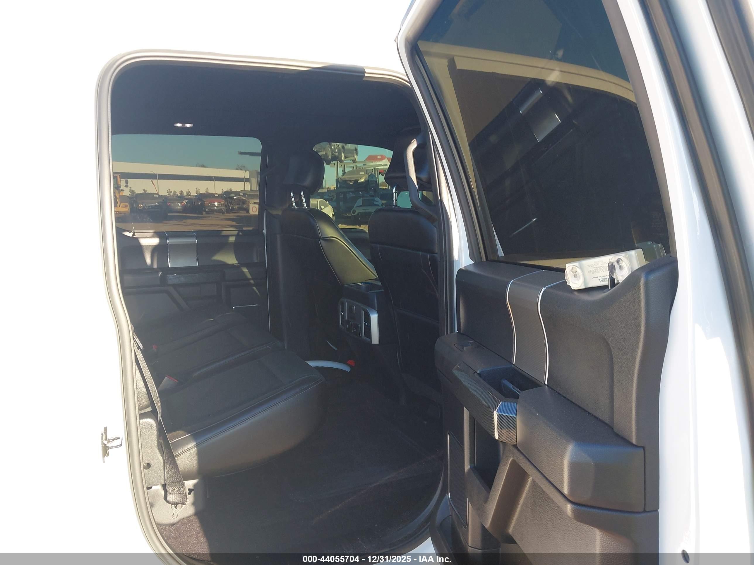 FORD F-150 image 8
