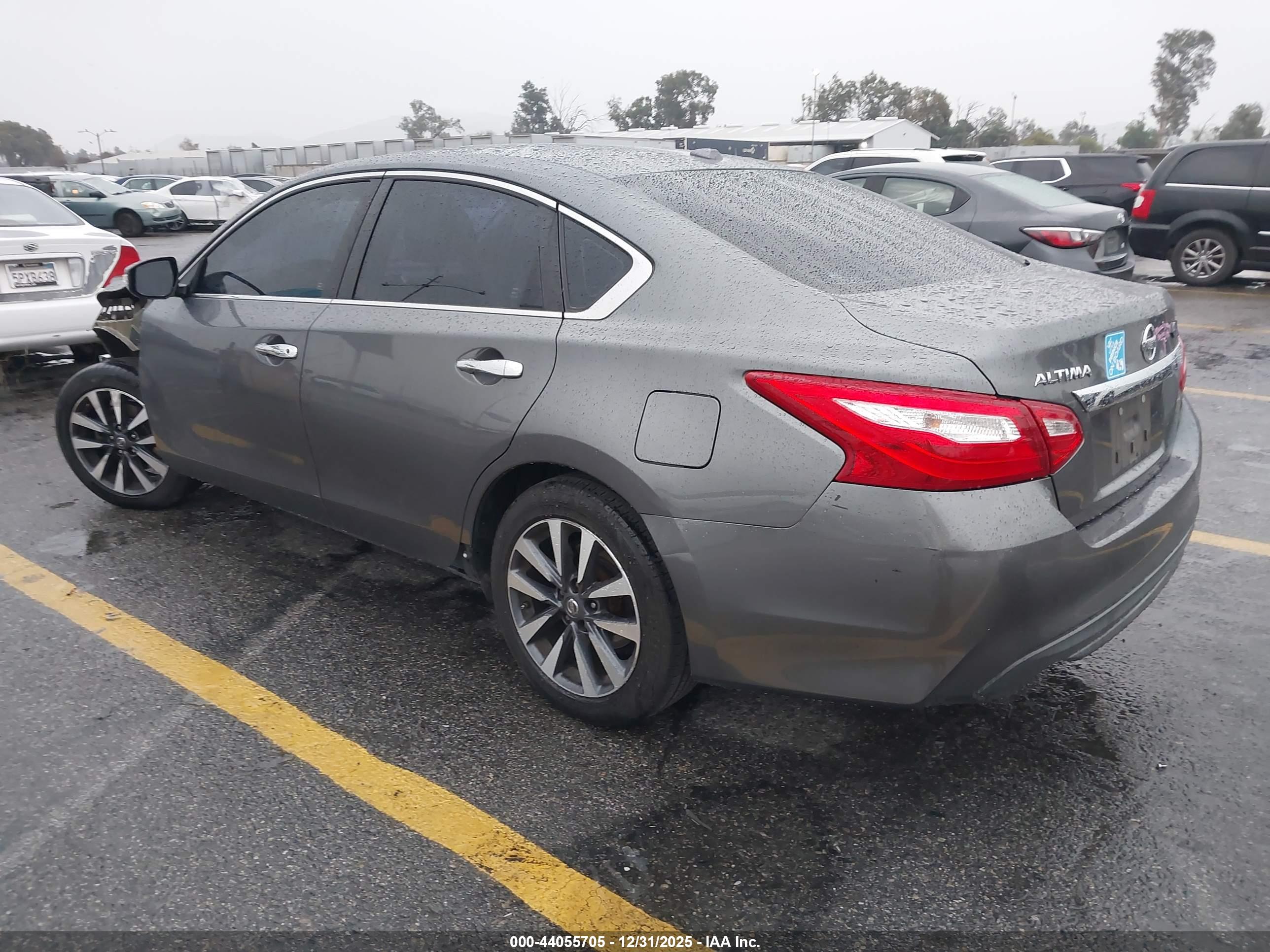 NISSAN ALTIMA image 3