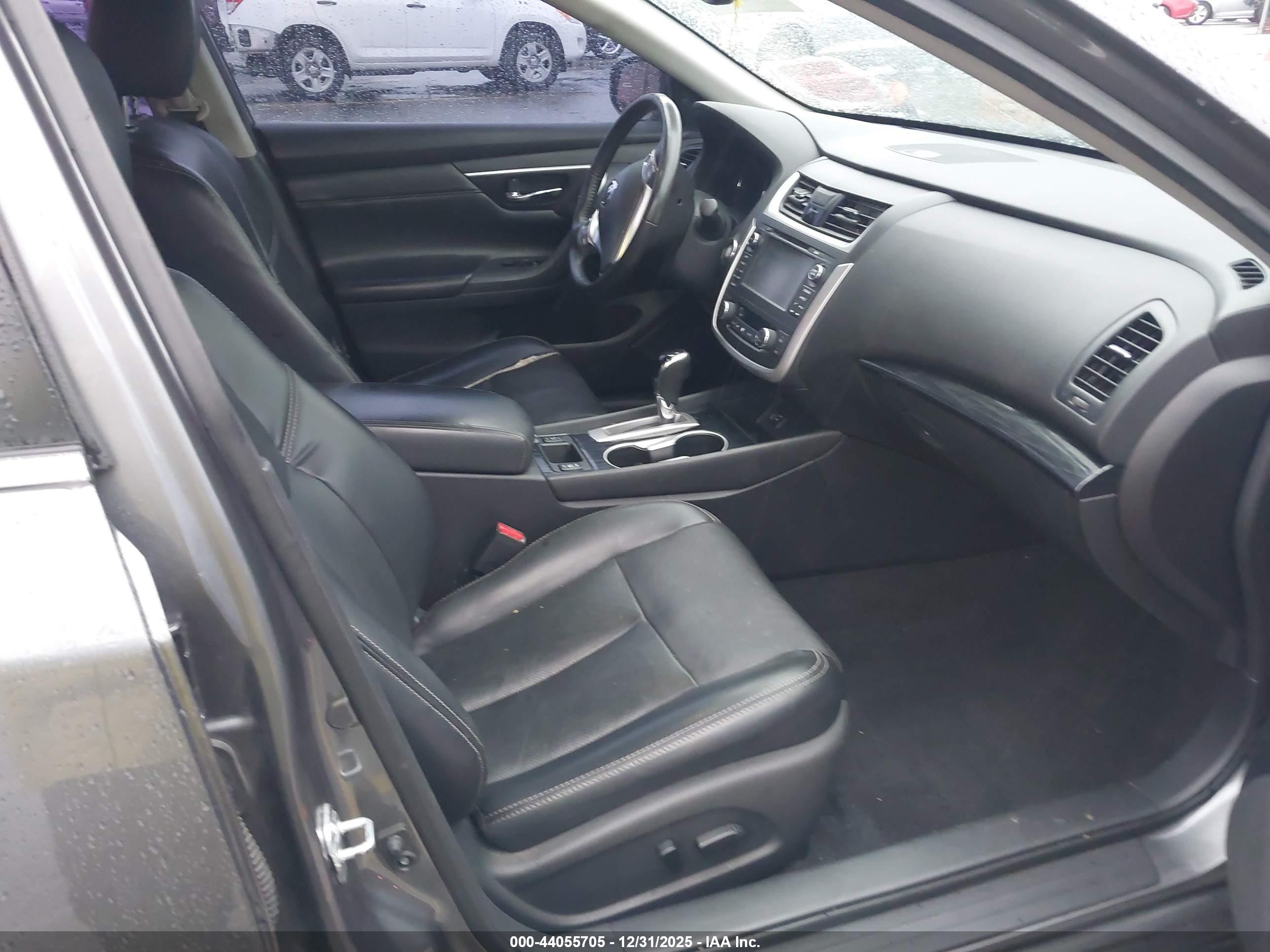 NISSAN ALTIMA image 5