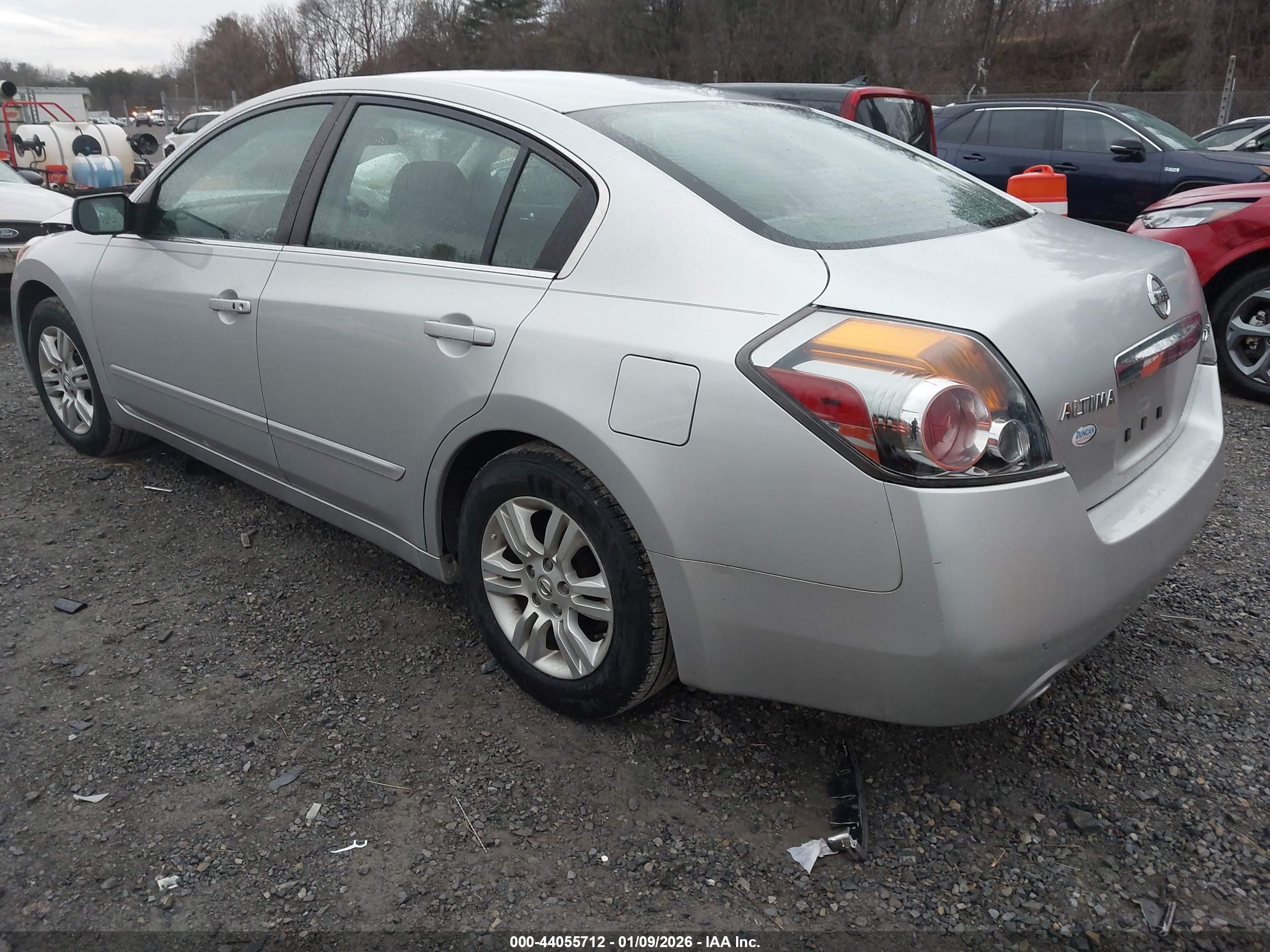 NISSAN ALTIMA image 3