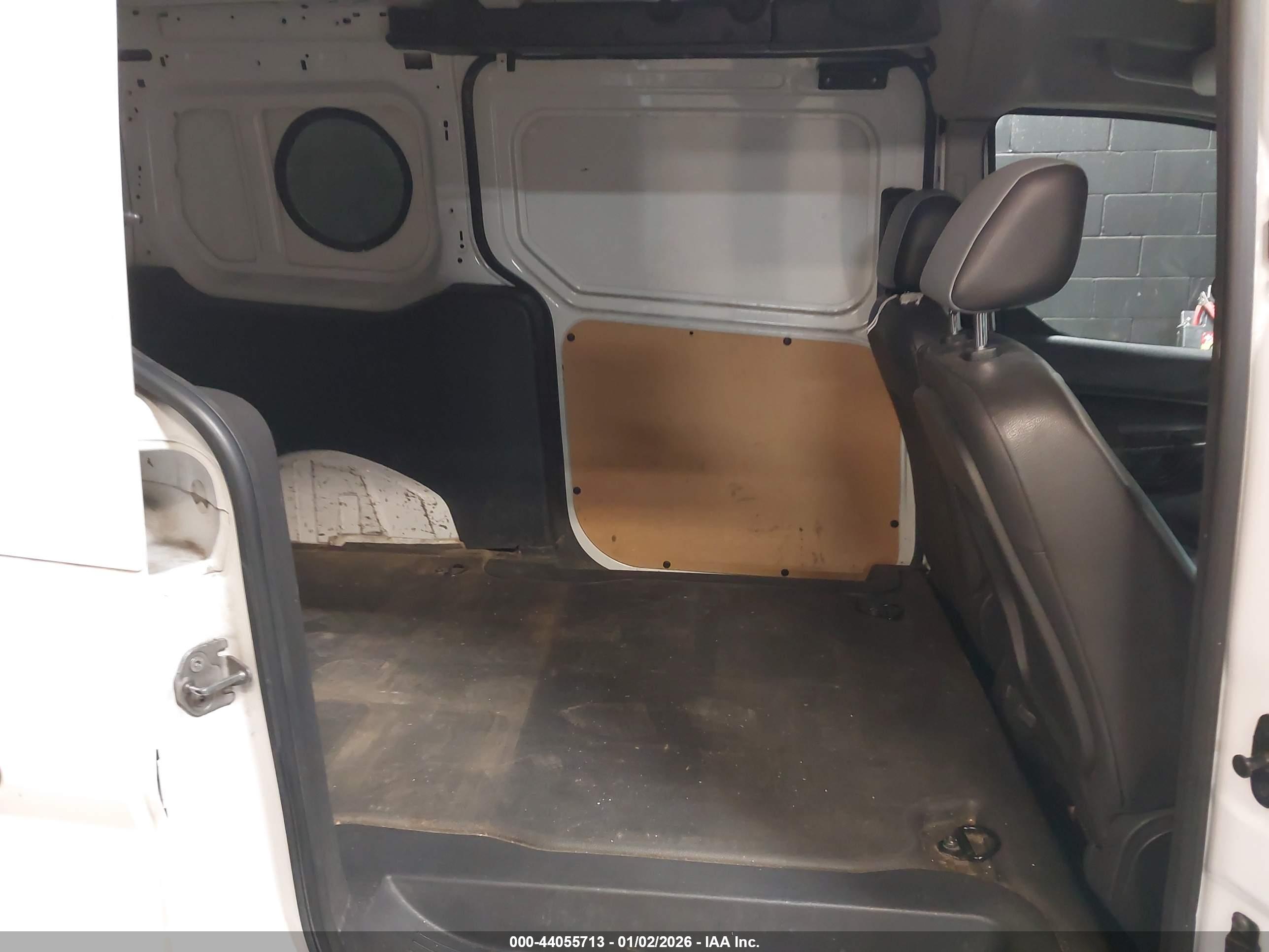 FORD TRANSIT image 8