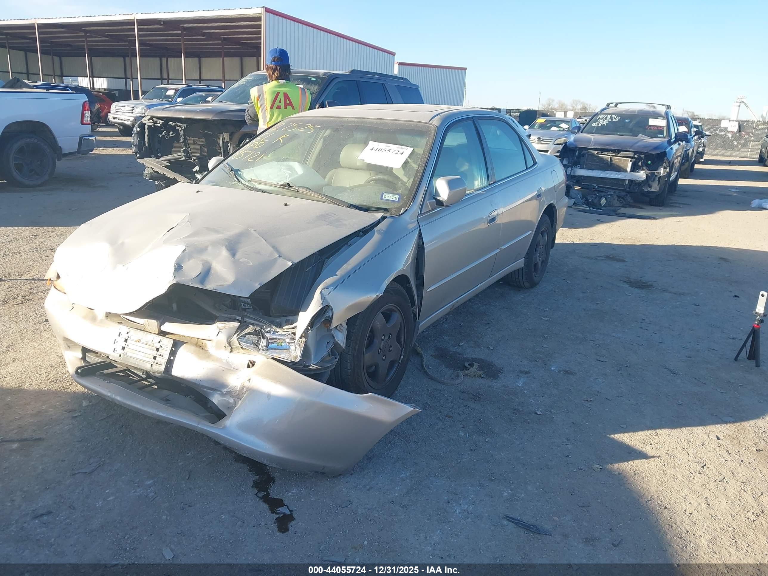 HONDA ACCORD image 2