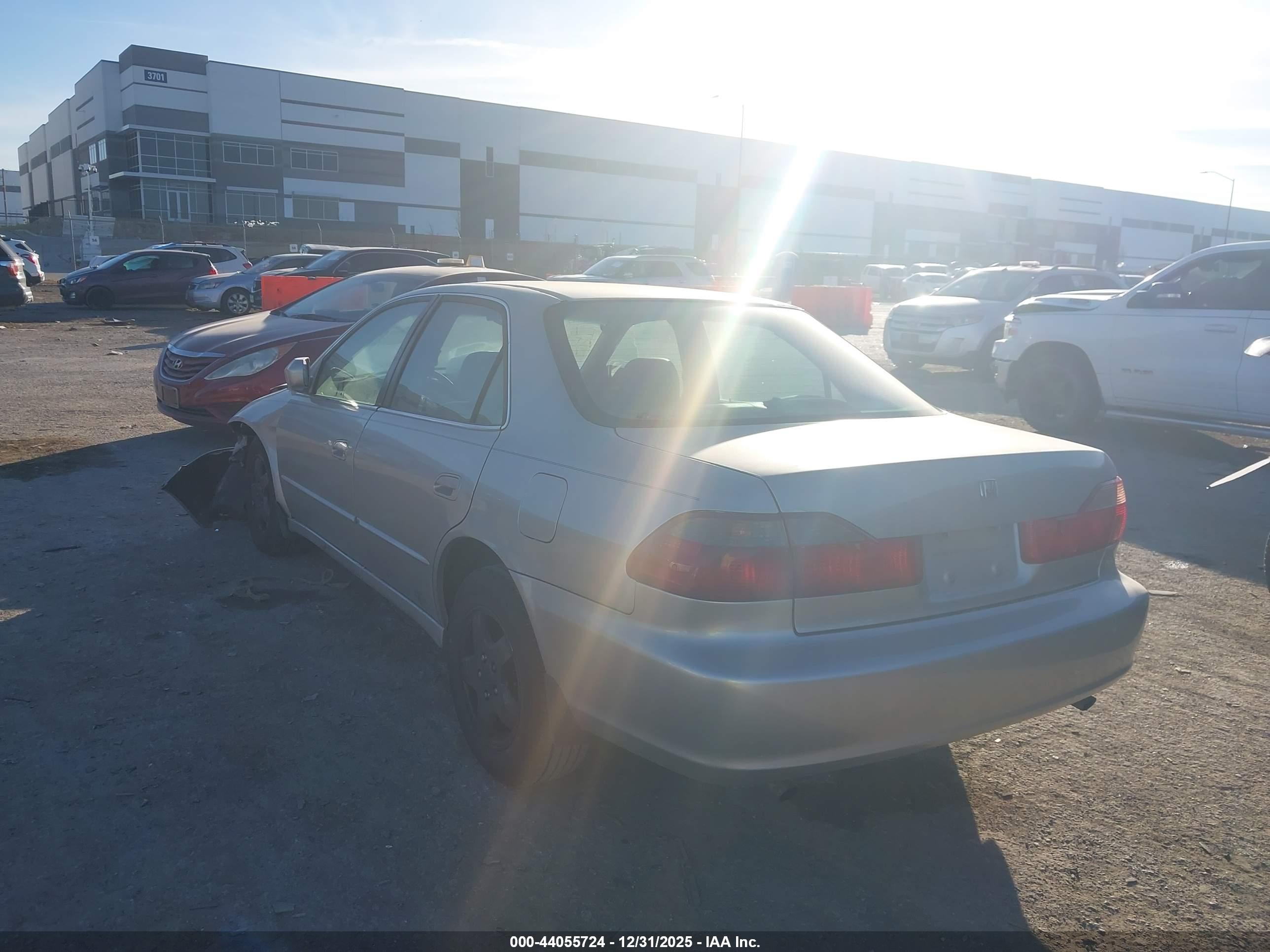 HONDA ACCORD image 3