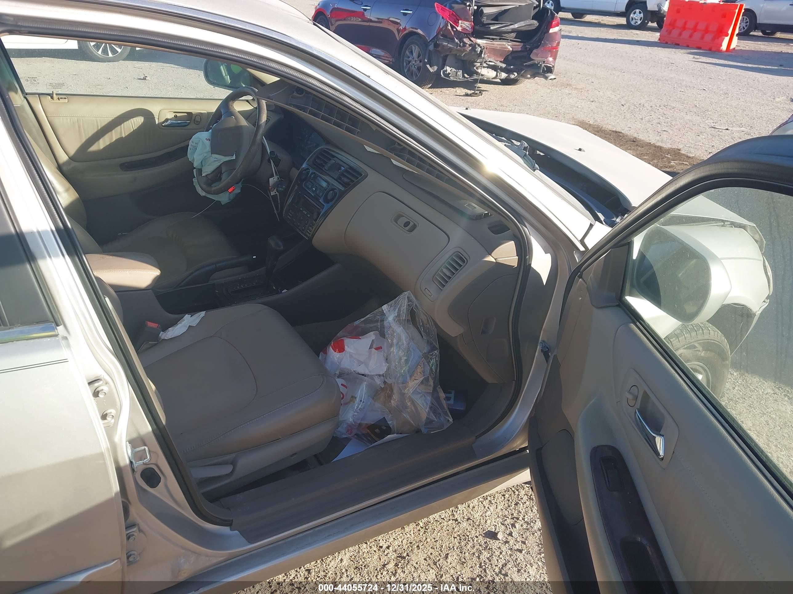 HONDA ACCORD image 5