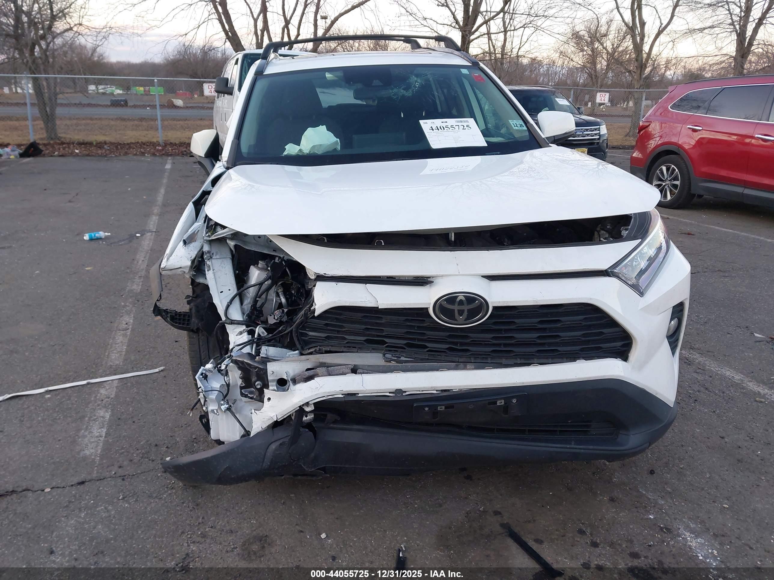 TOYOTA RAV4 image 6