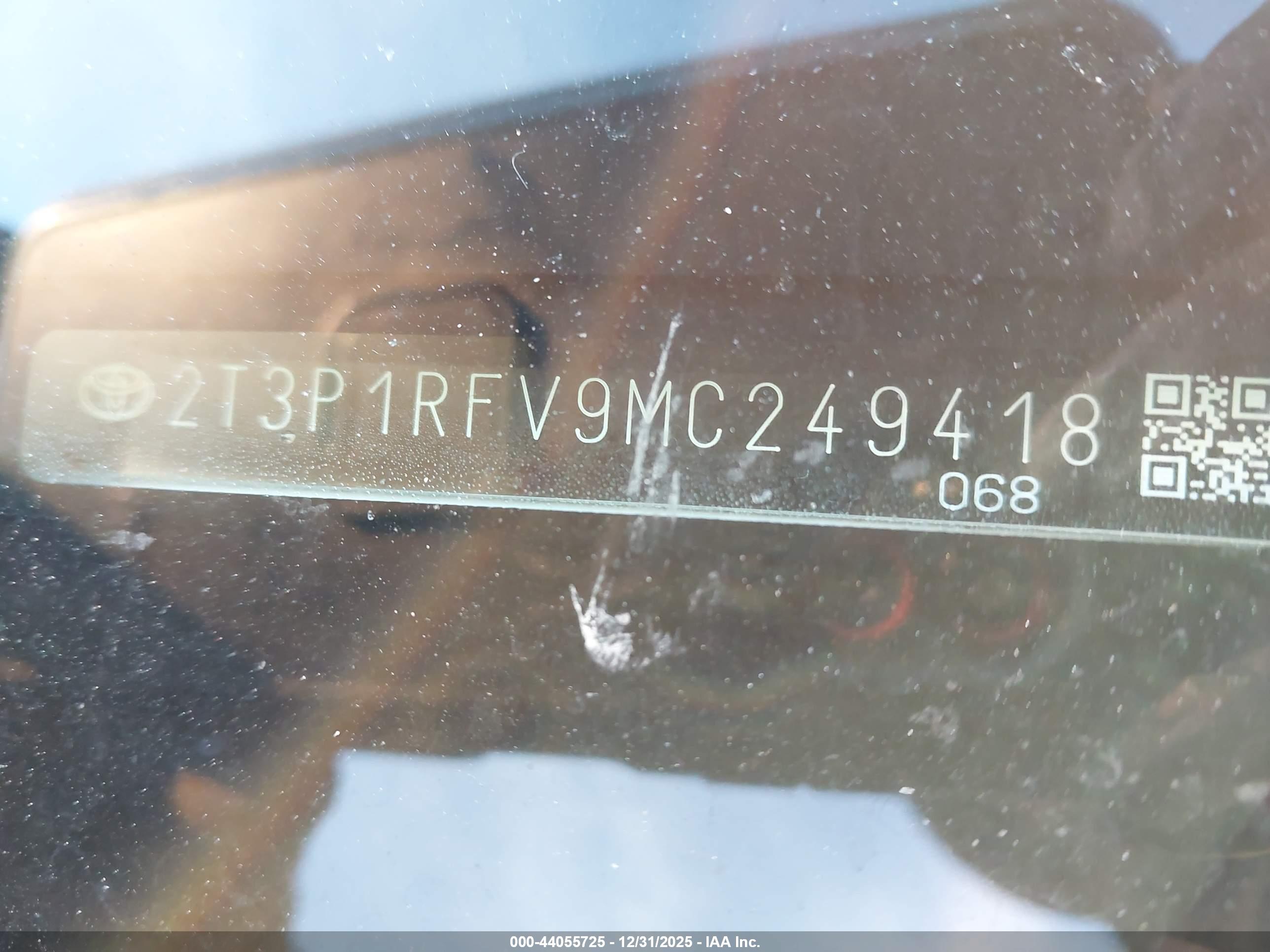 TOYOTA RAV4 image 9