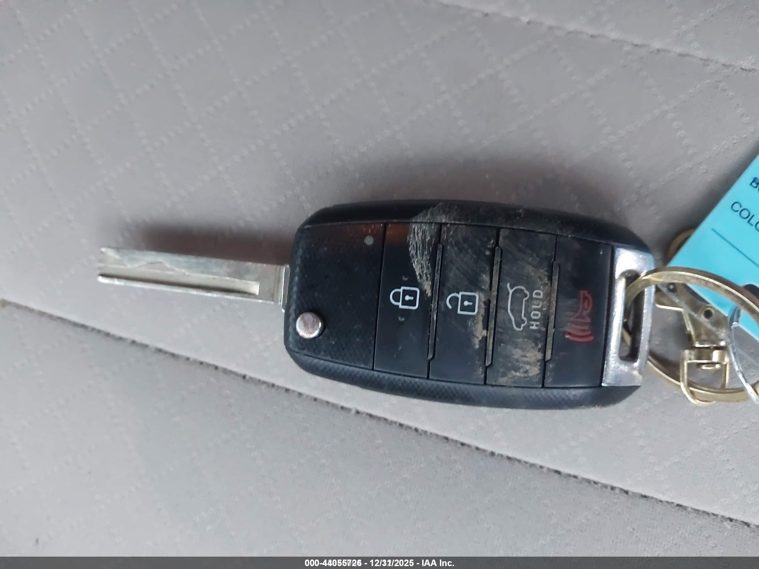 KIA SORENTO image 11