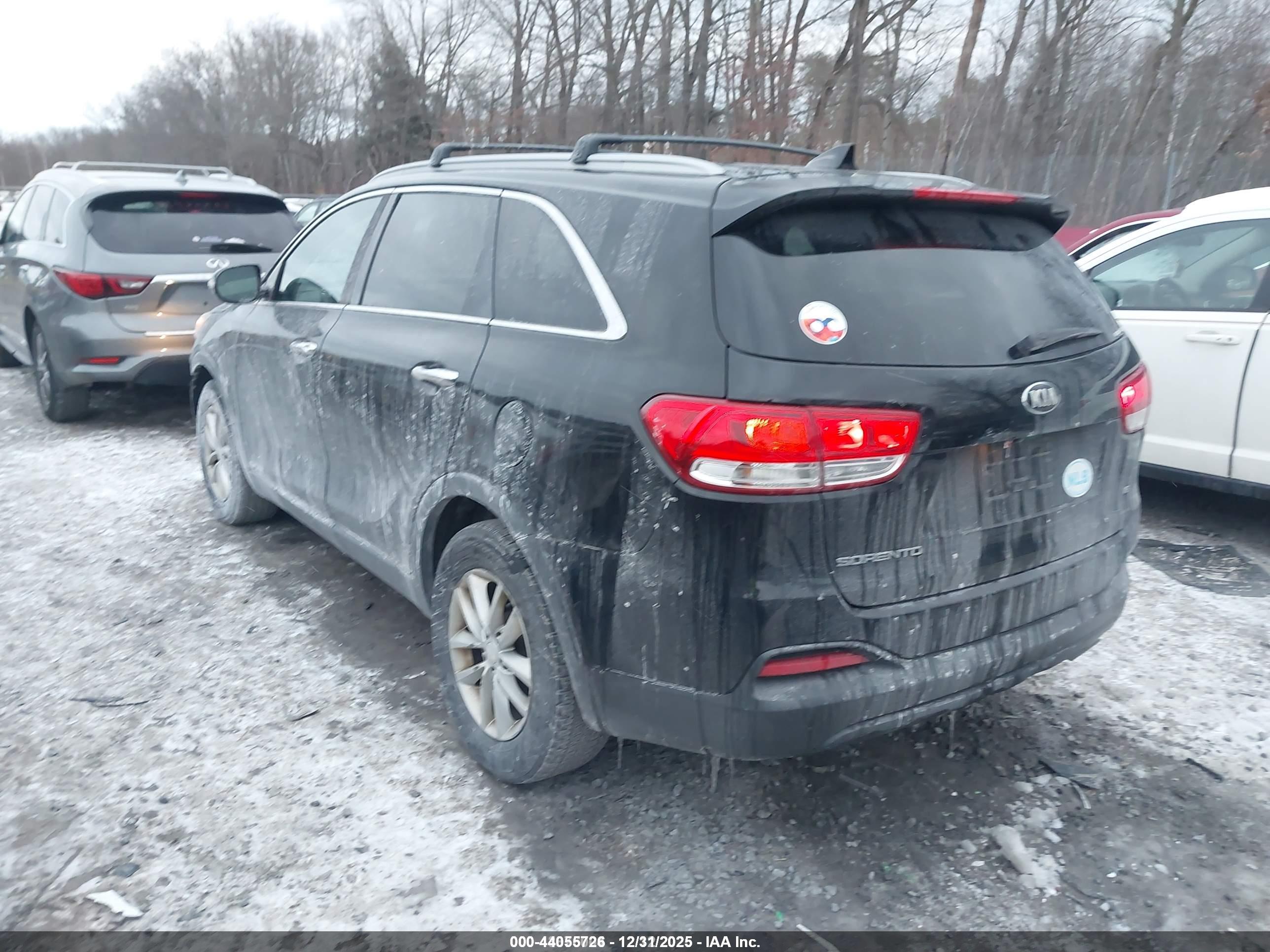 KIA SORENTO image 3