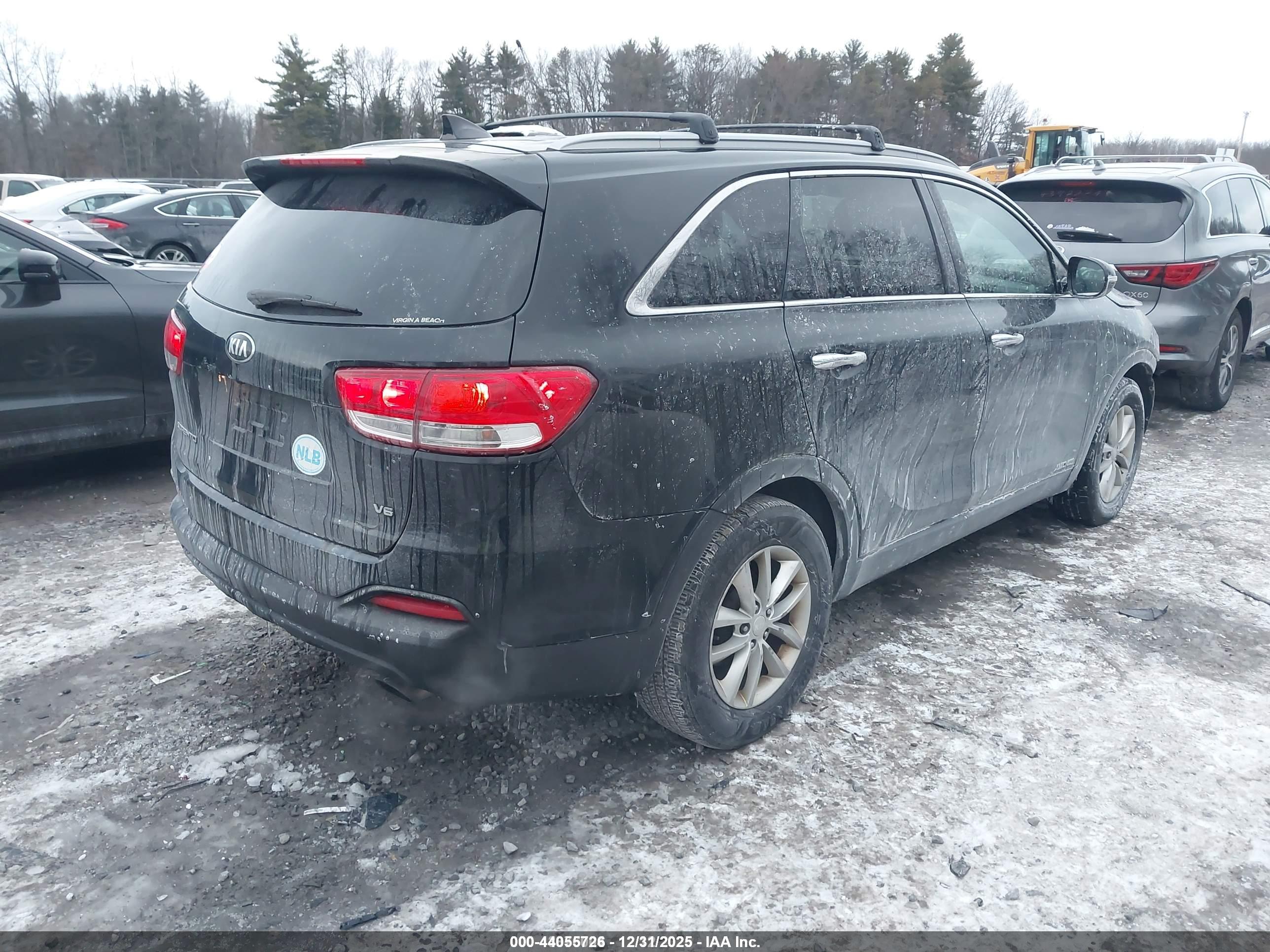 KIA SORENTO image 4