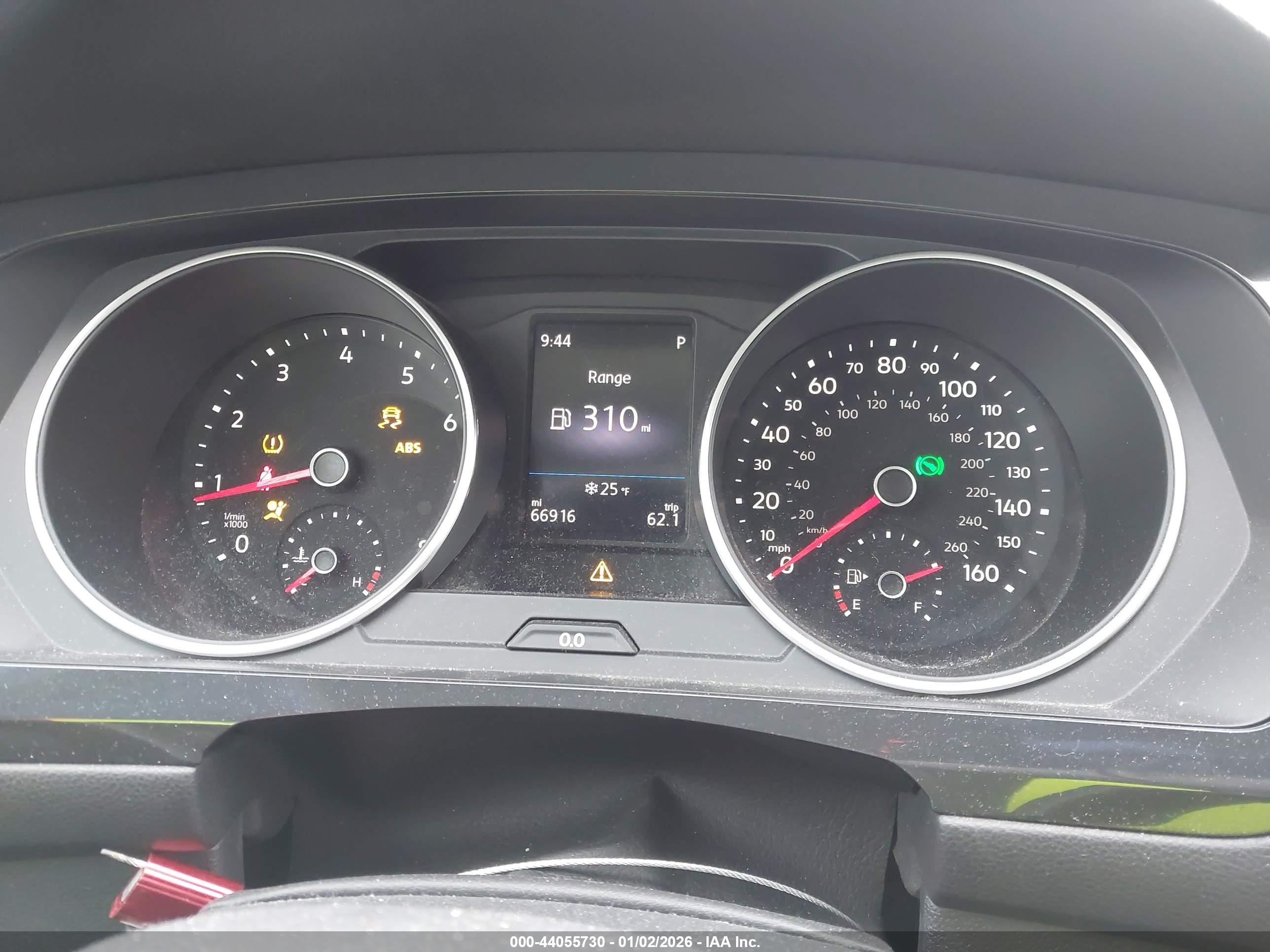 VOLKSWAGEN TIGUAN image 7
