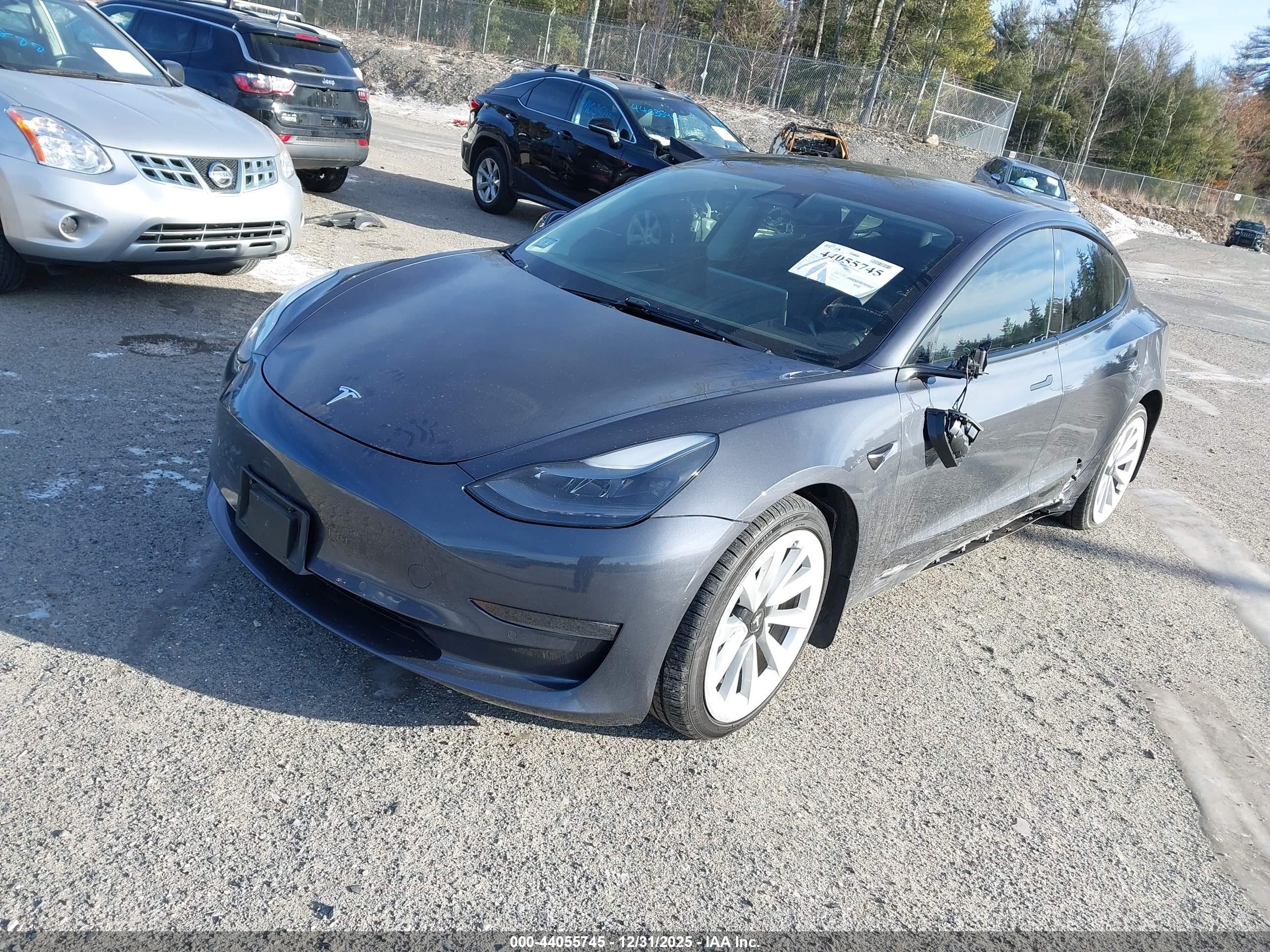TESLA MODEL image 2