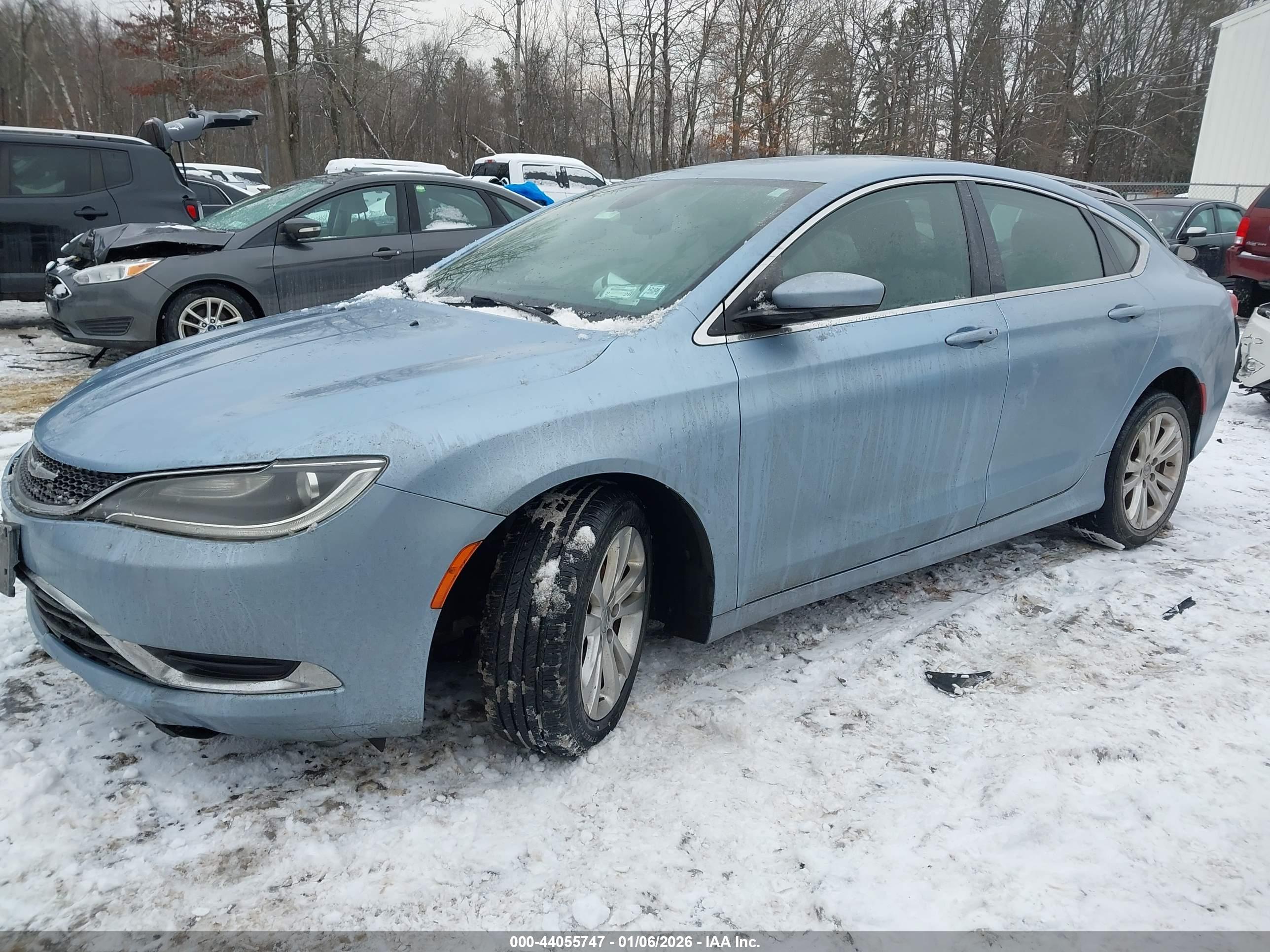 CHRYSLER 200 image 2