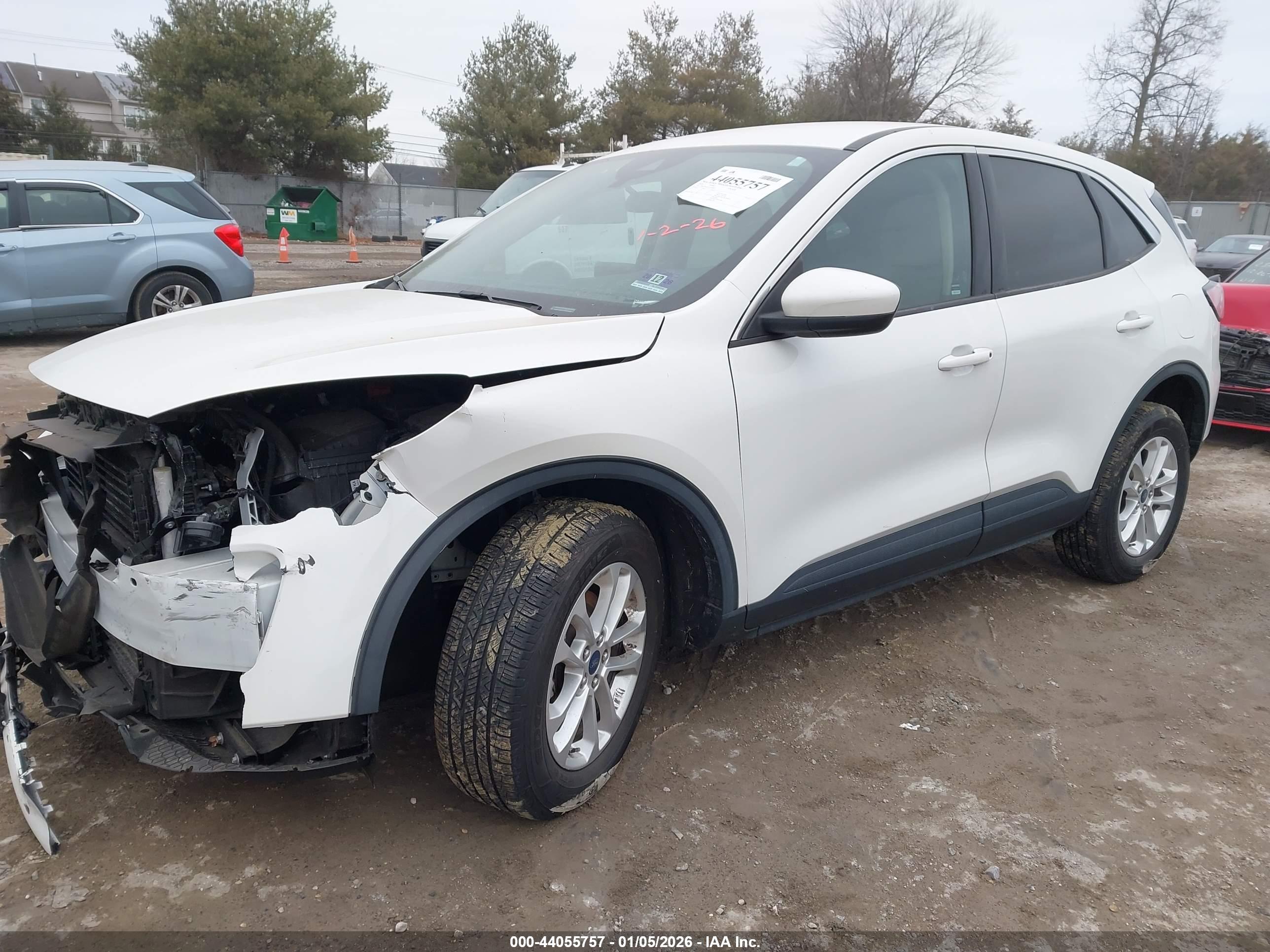 FORD ESCAPE image 2