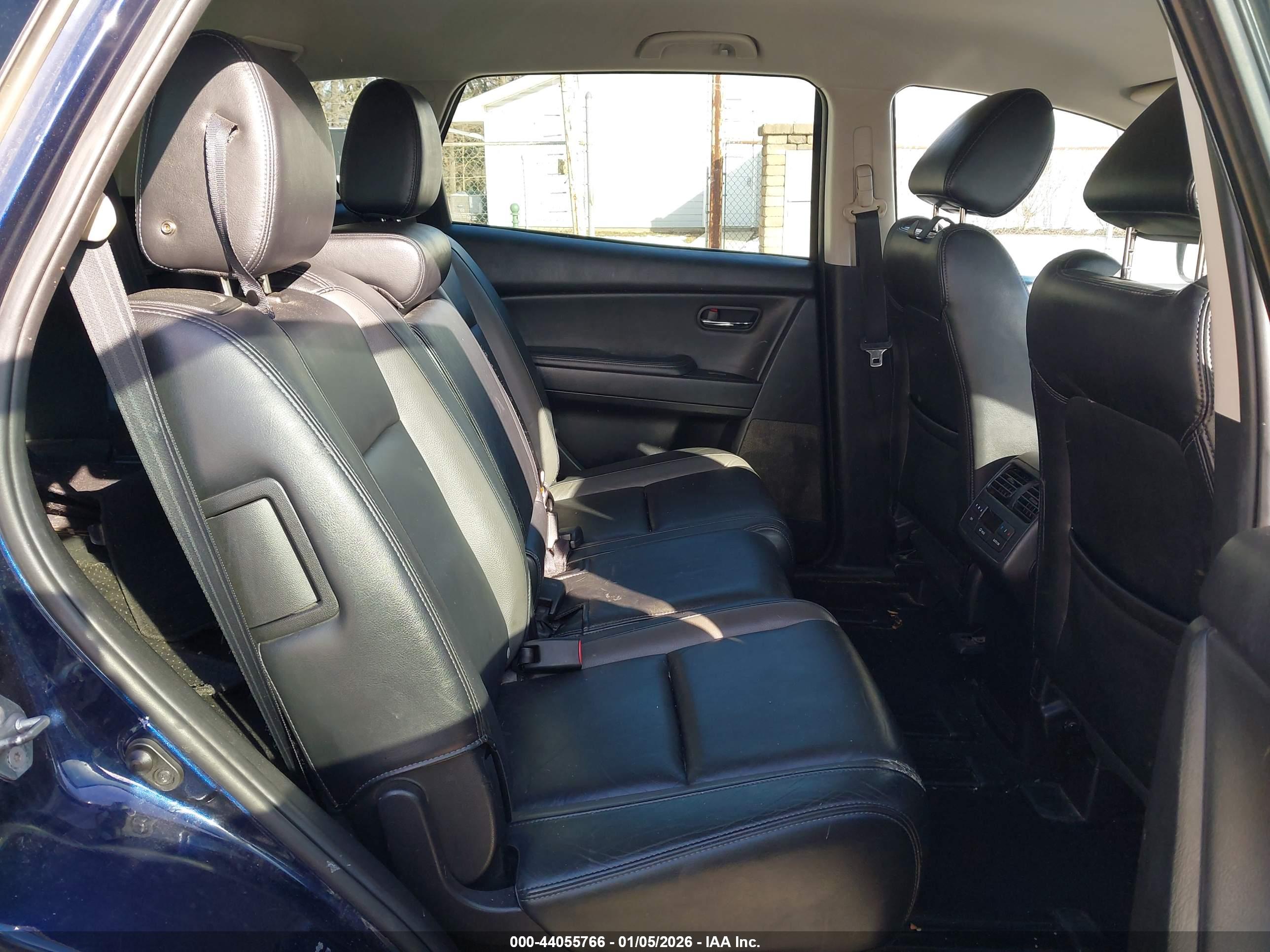 MAZDA CX-9 image 8