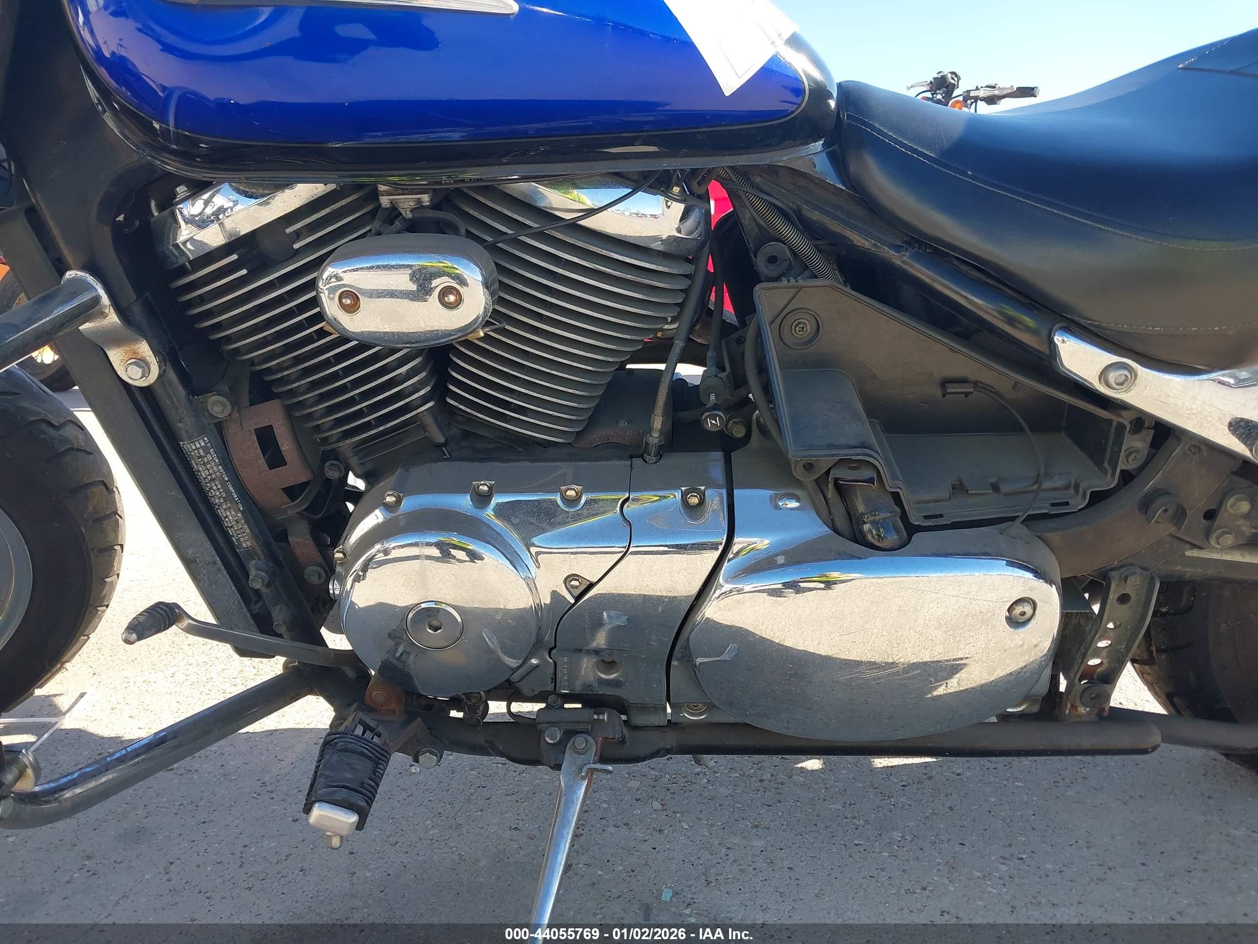 SUZUKI VL800 image 9
