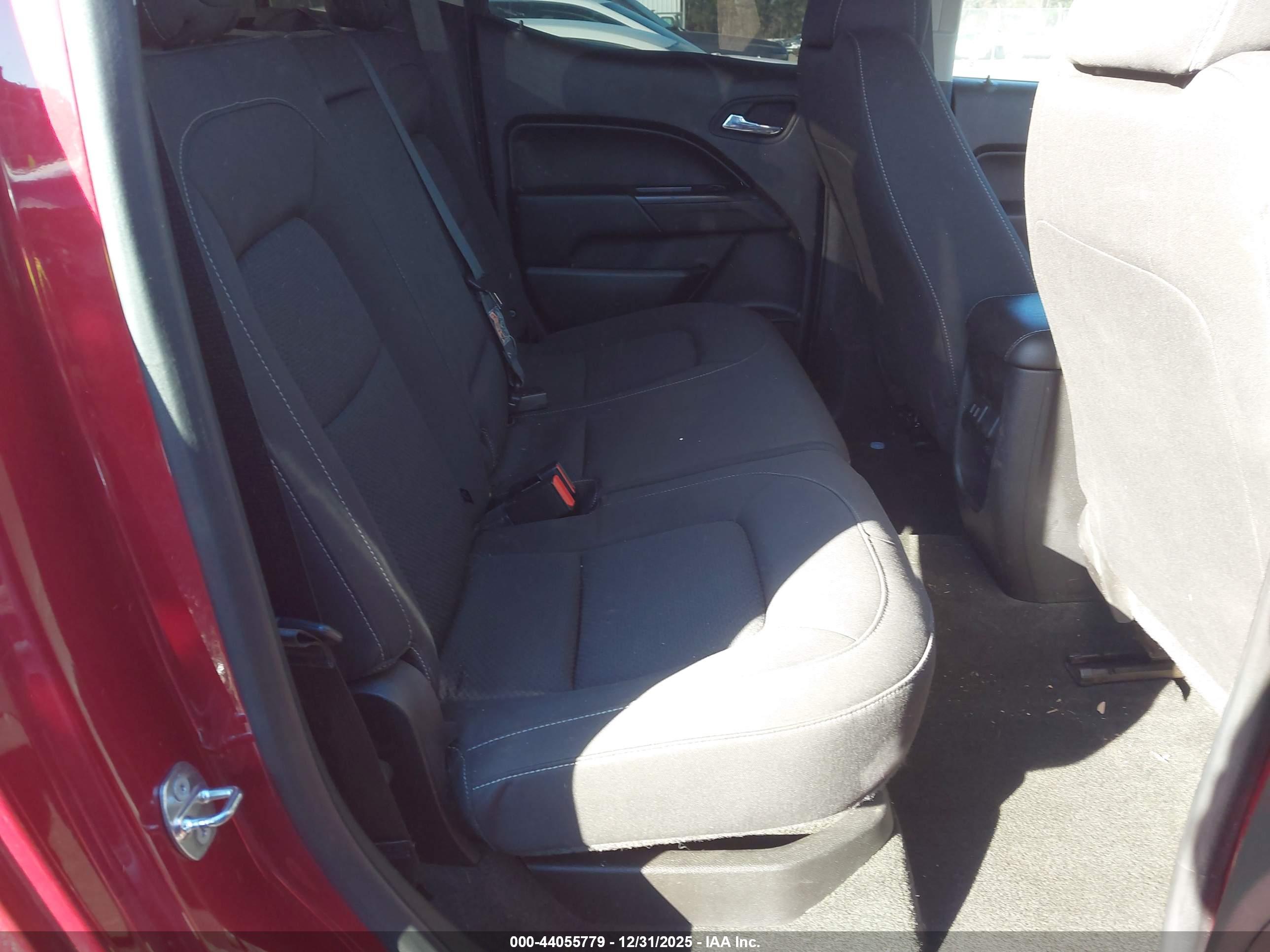 CHEVROLET COLORADO image 8
