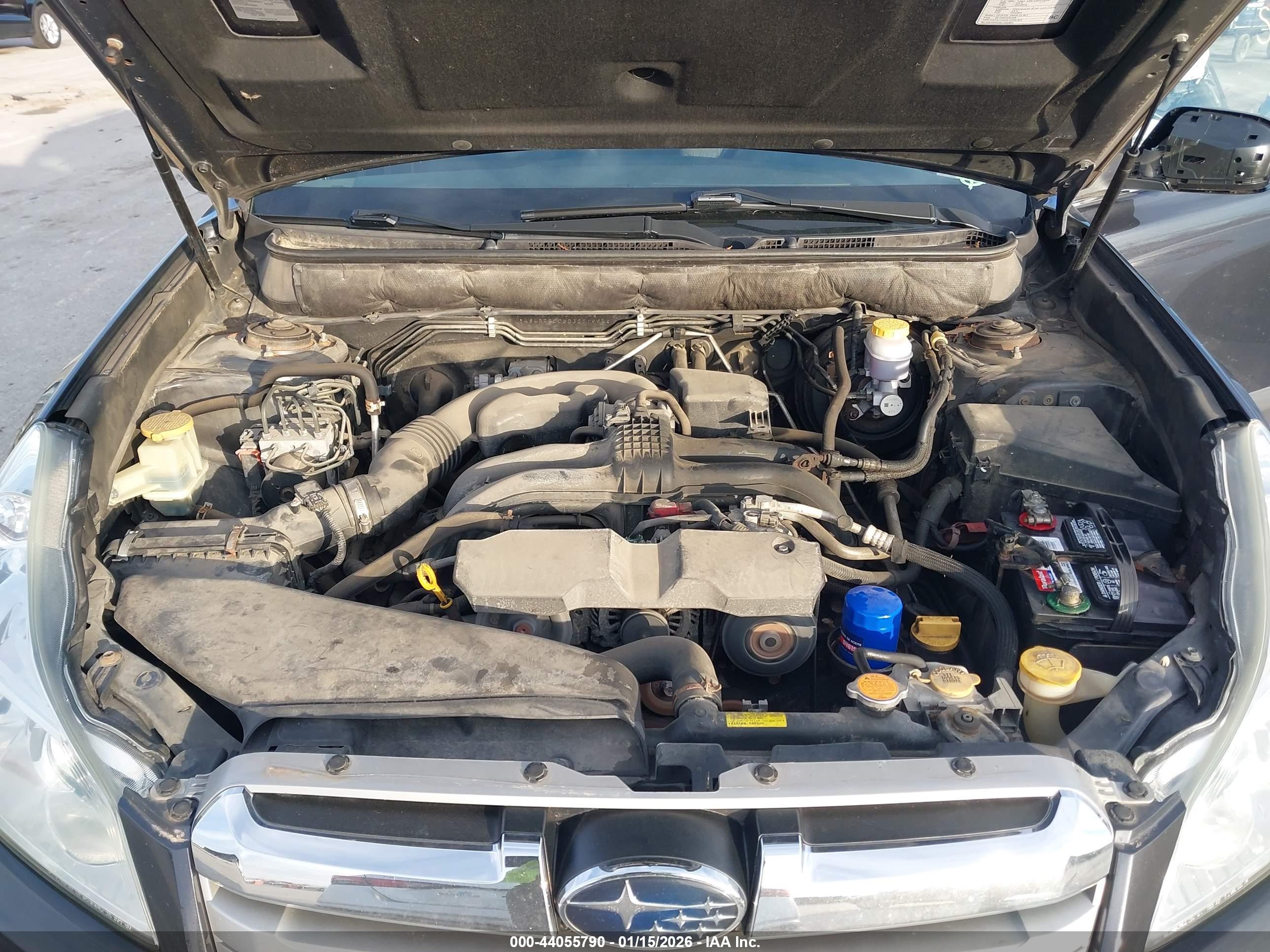 SUBARU OUTBACK image 10