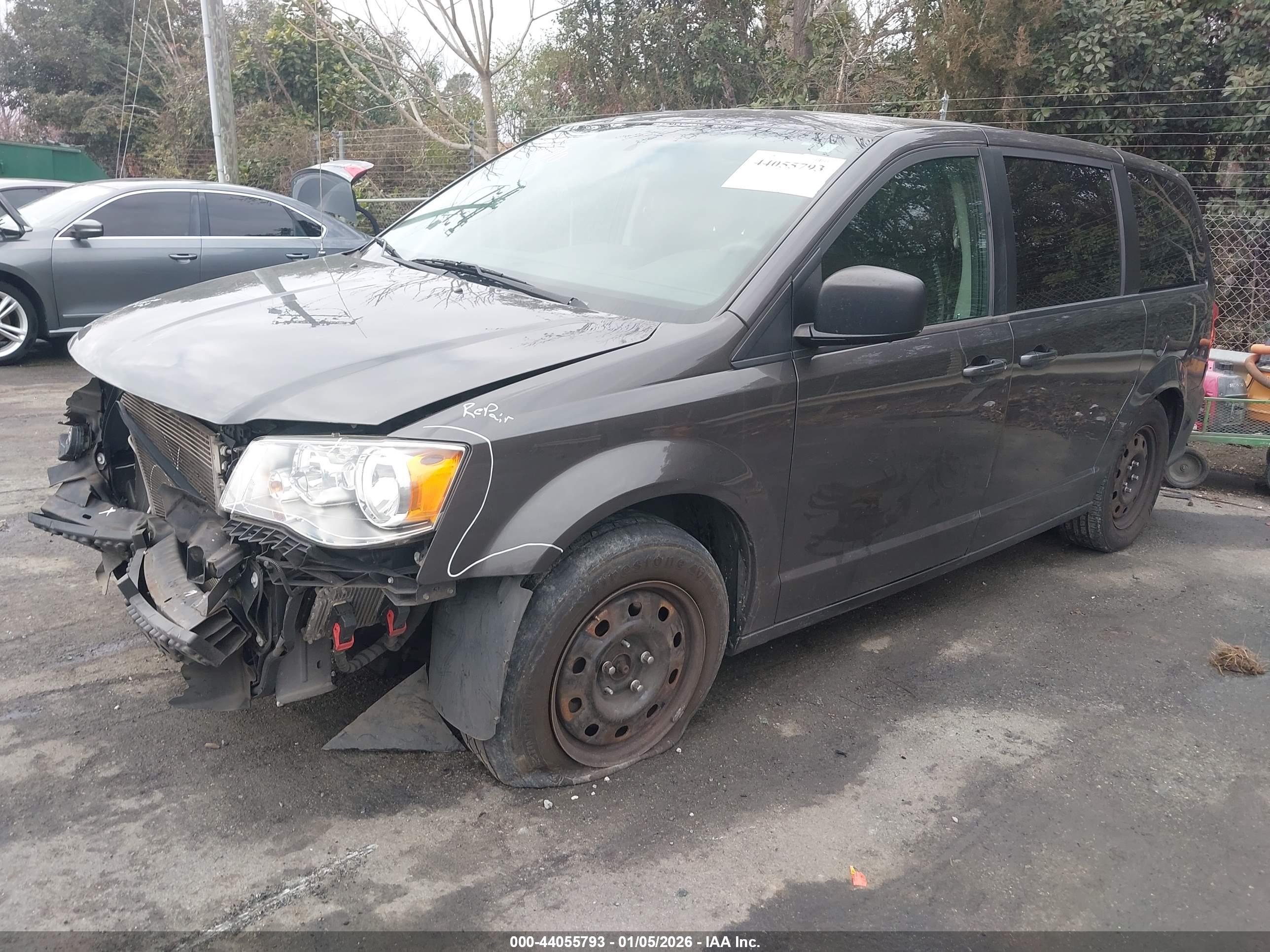 DODGE GRAND image 2