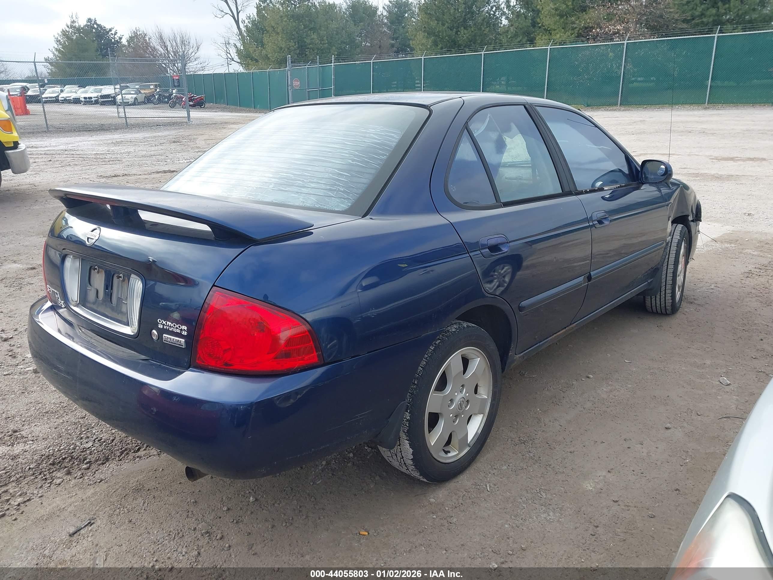 NISSAN SENTRA image 4