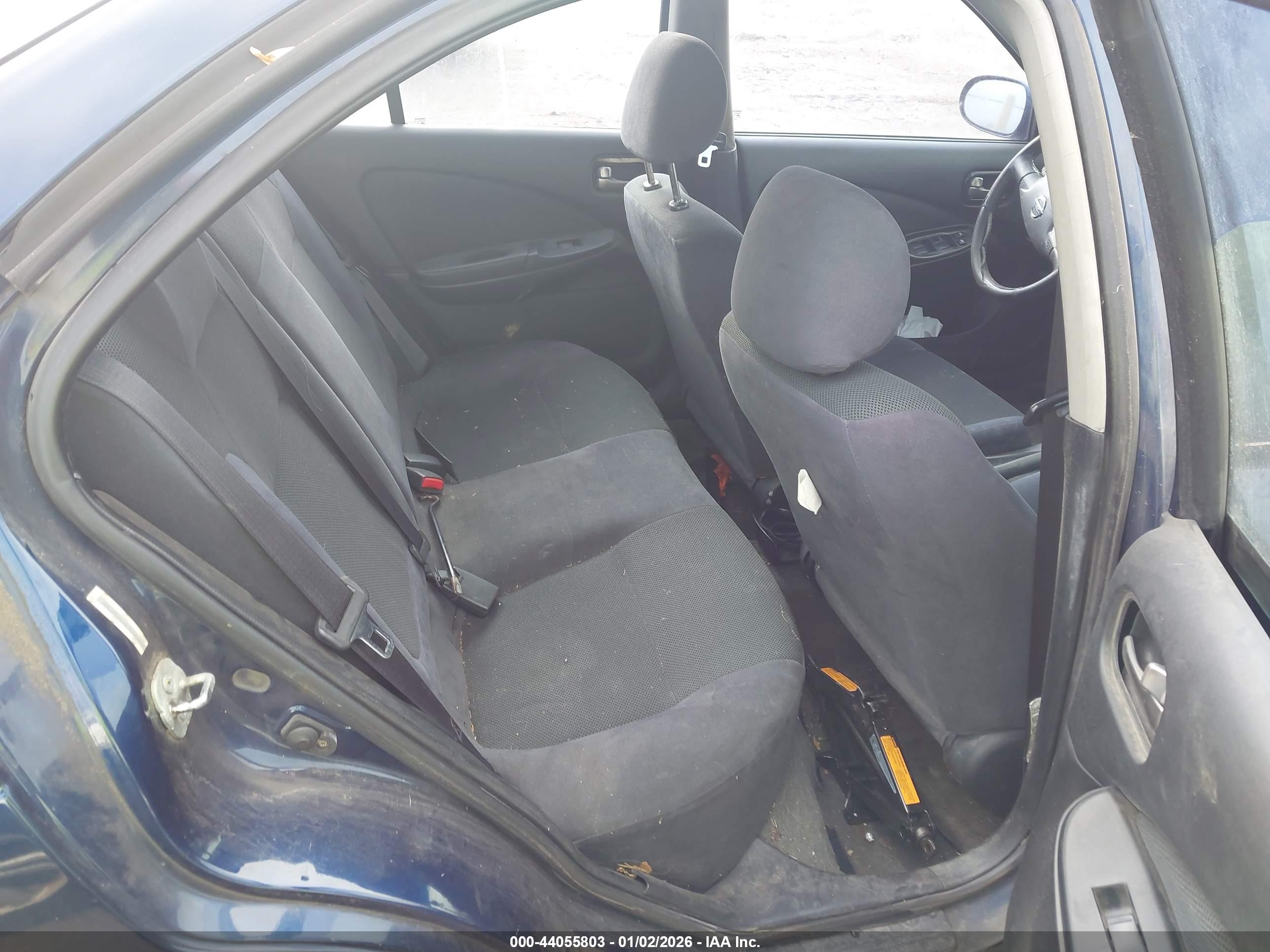NISSAN SENTRA image 8
