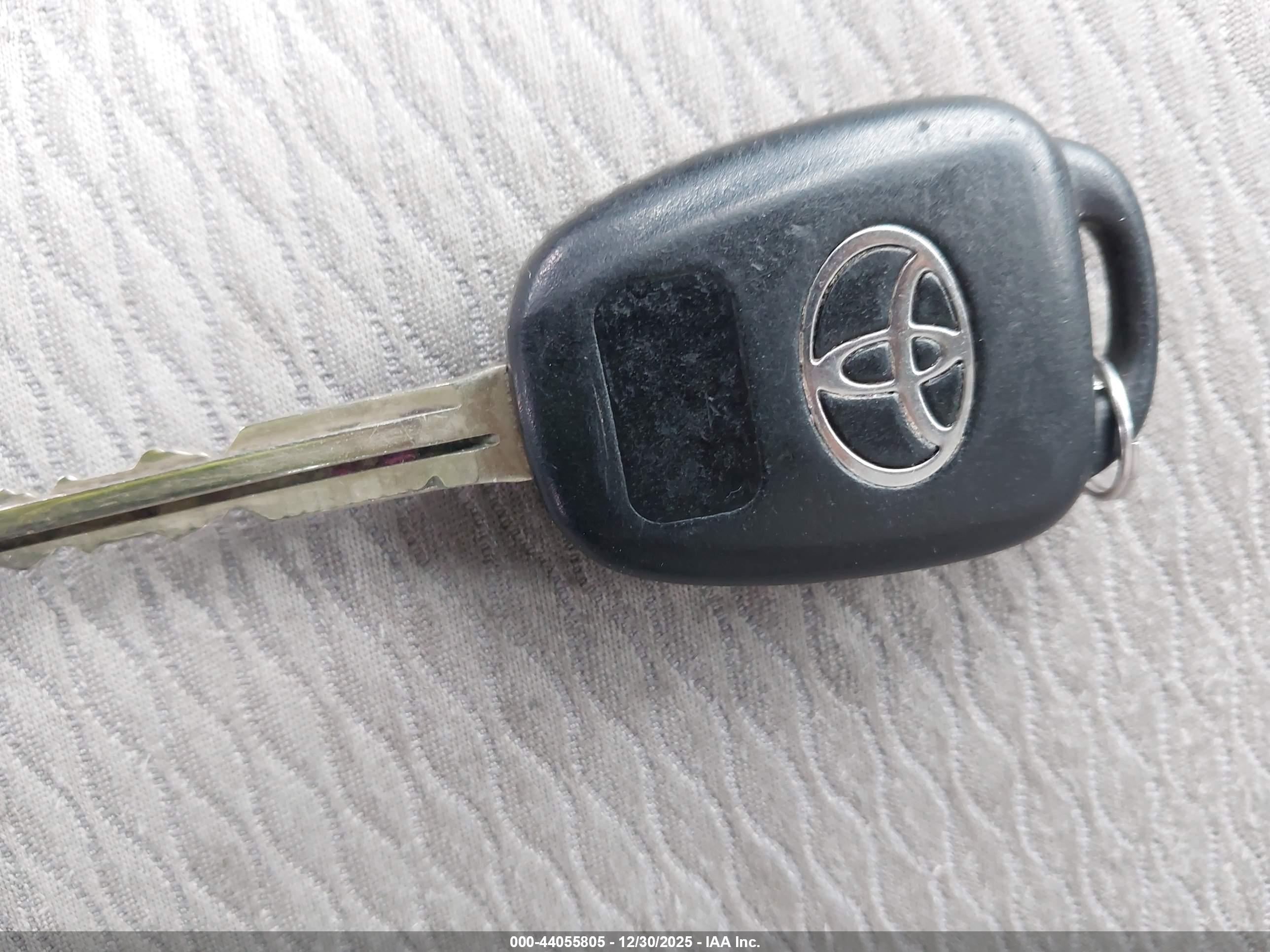 TOYOTA COROLLA image 11