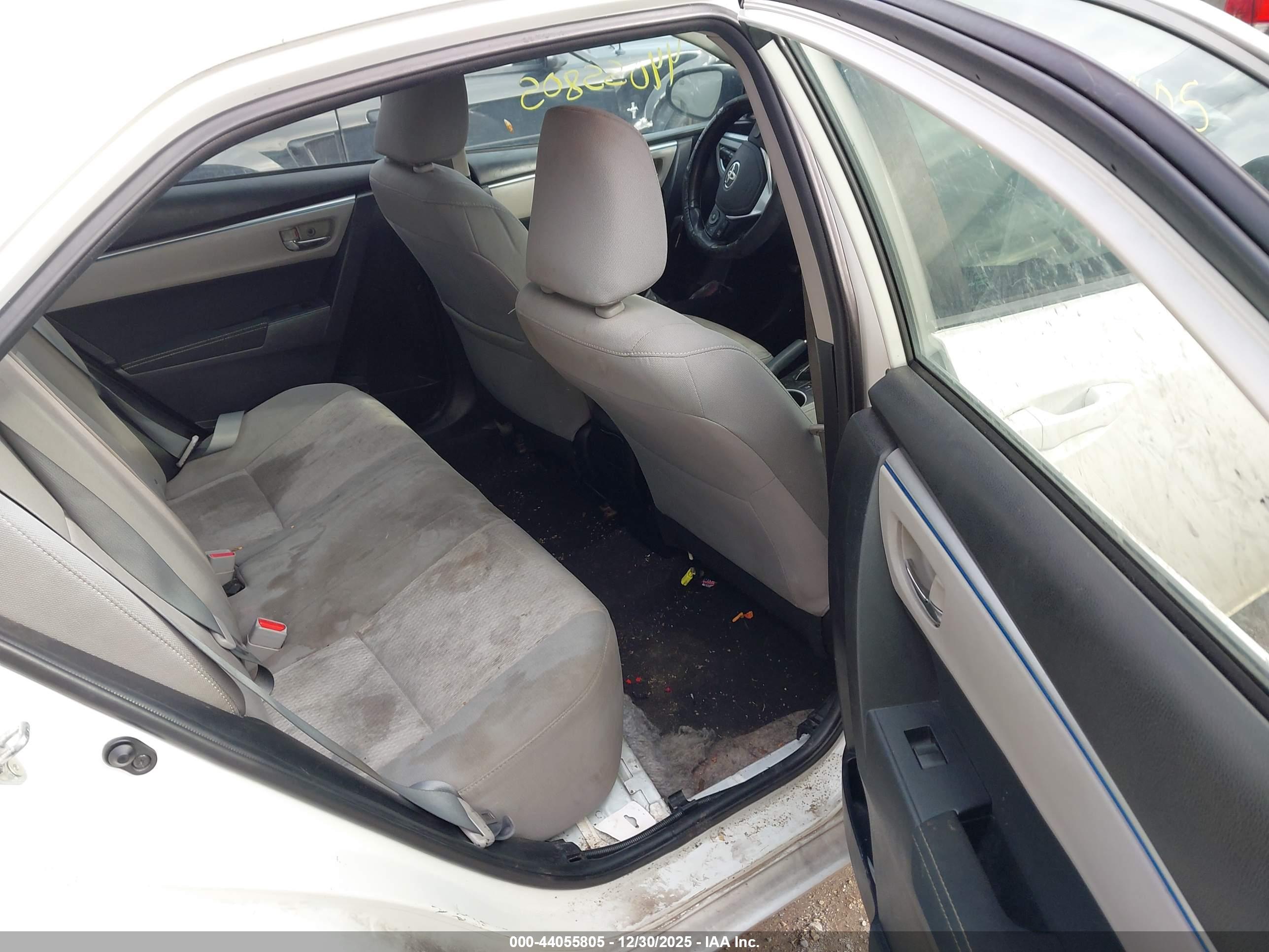 TOYOTA COROLLA image 8