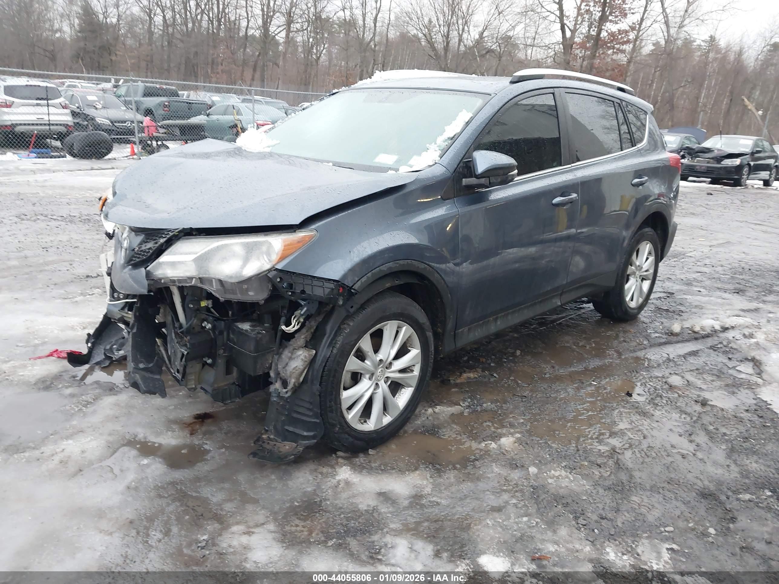 TOYOTA RAV4 image 2