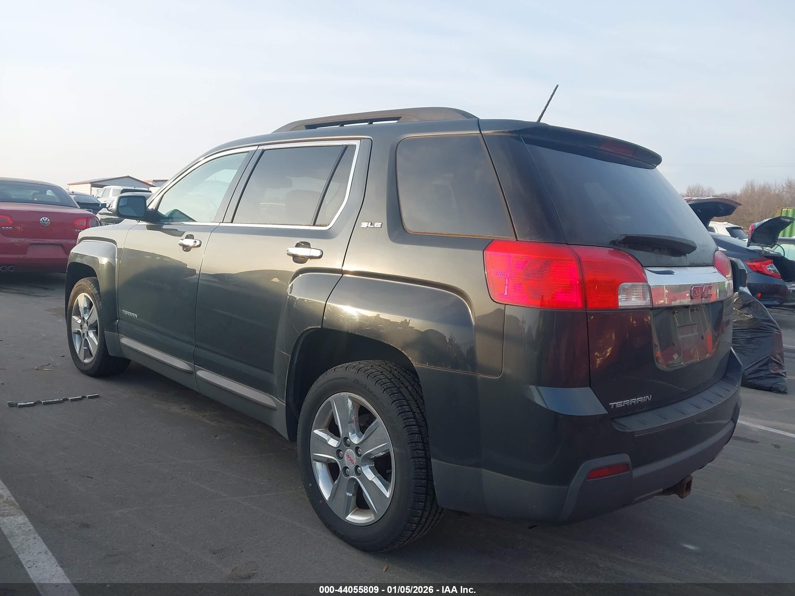 GMC TERRAIN image 3