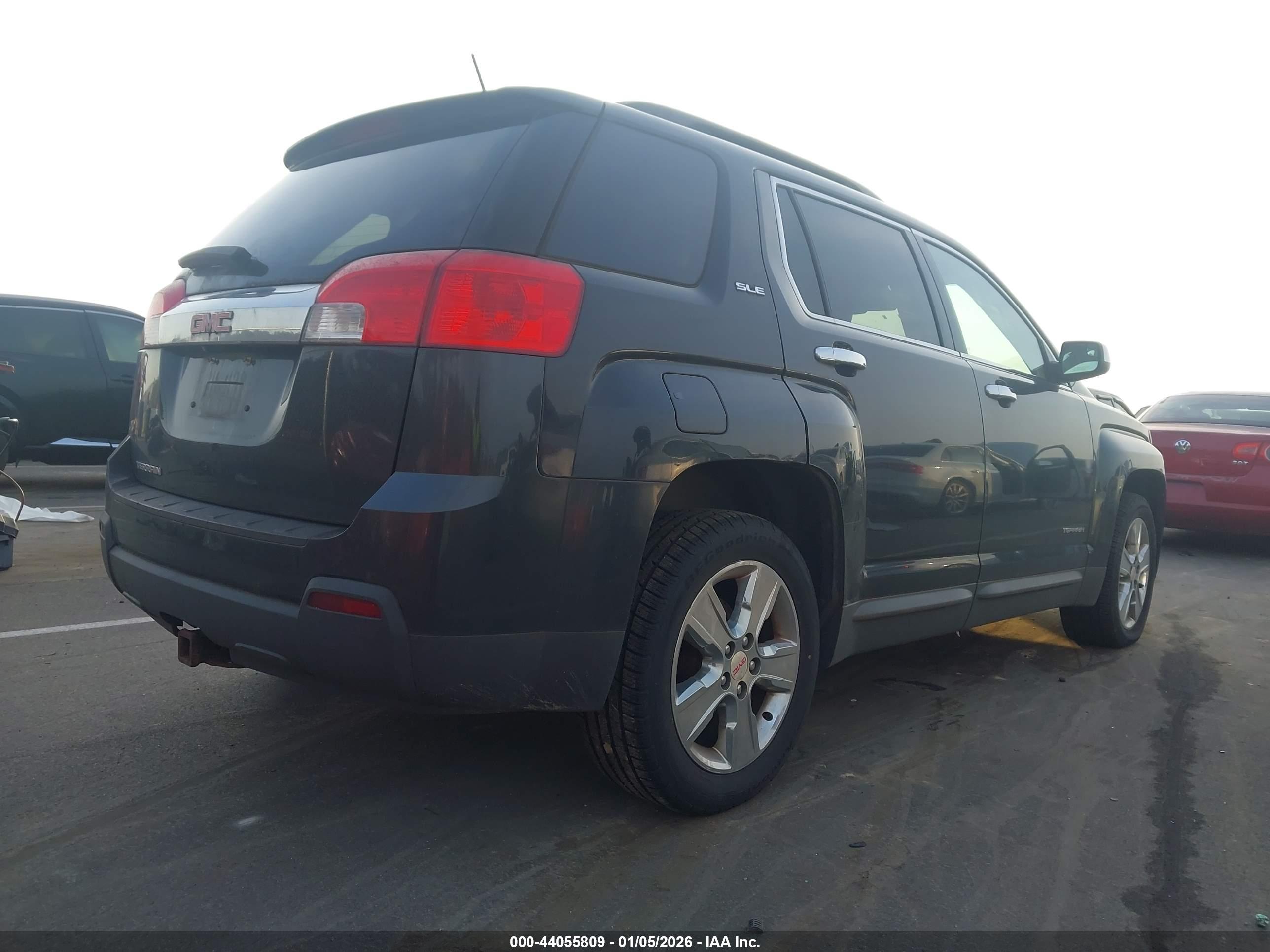 GMC TERRAIN image 4