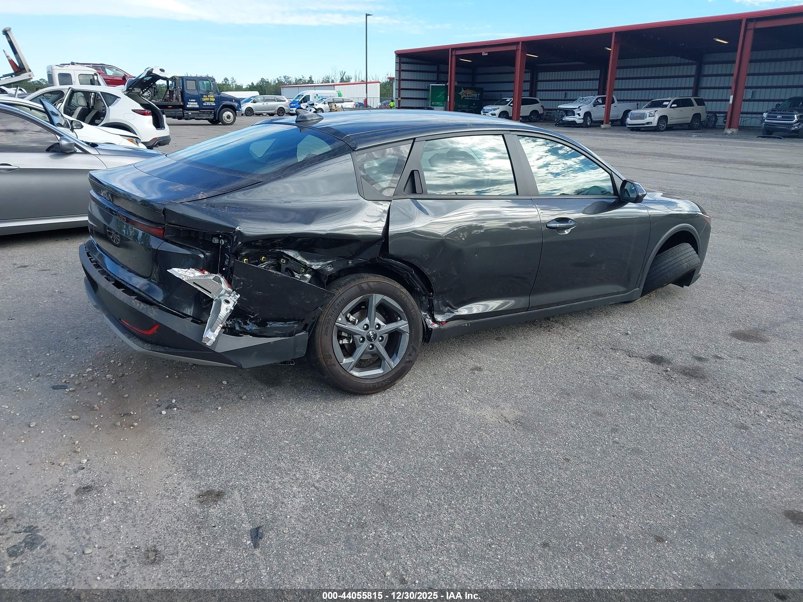 KIA K4 image 4