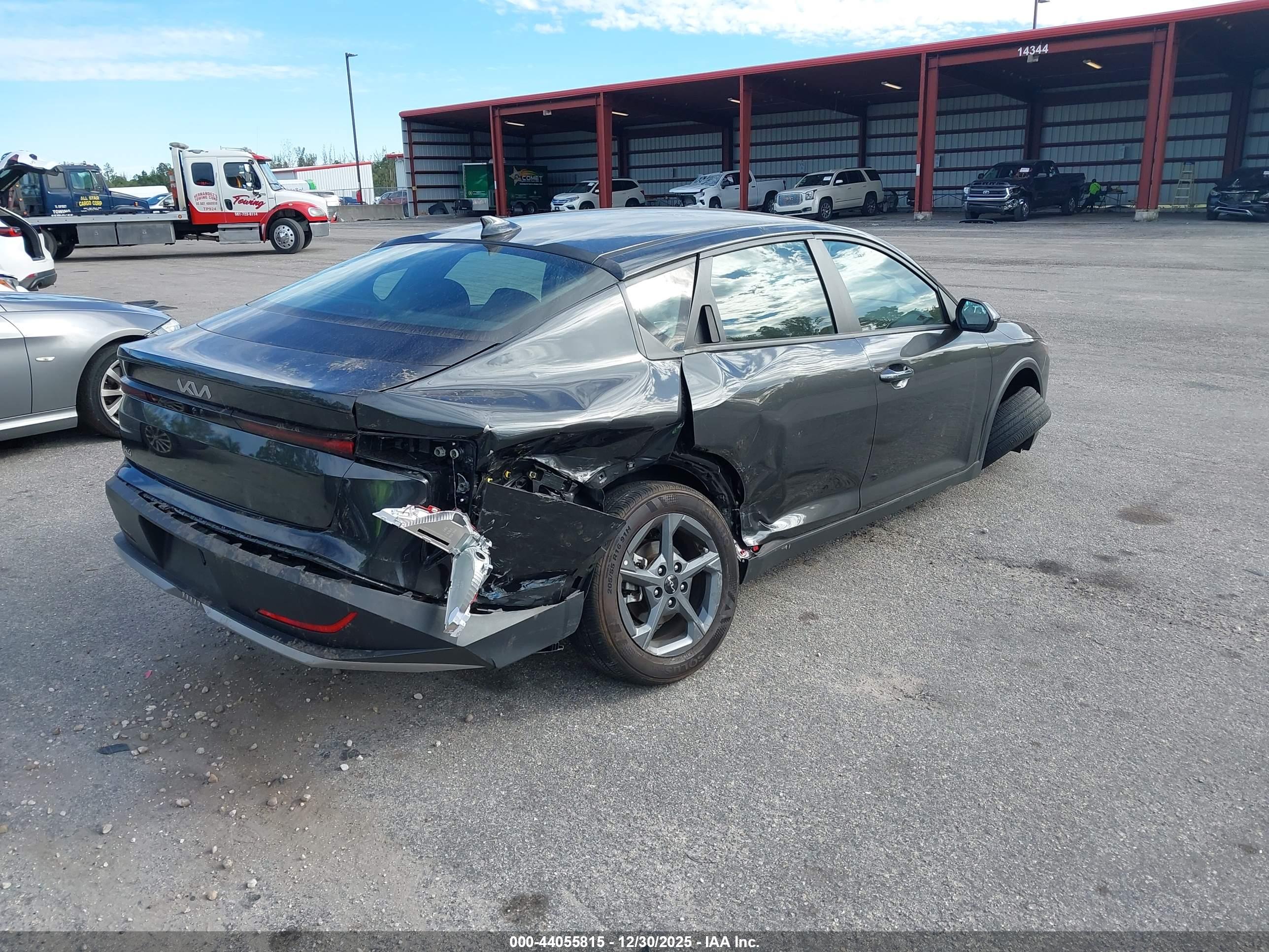 KIA K4 image 6