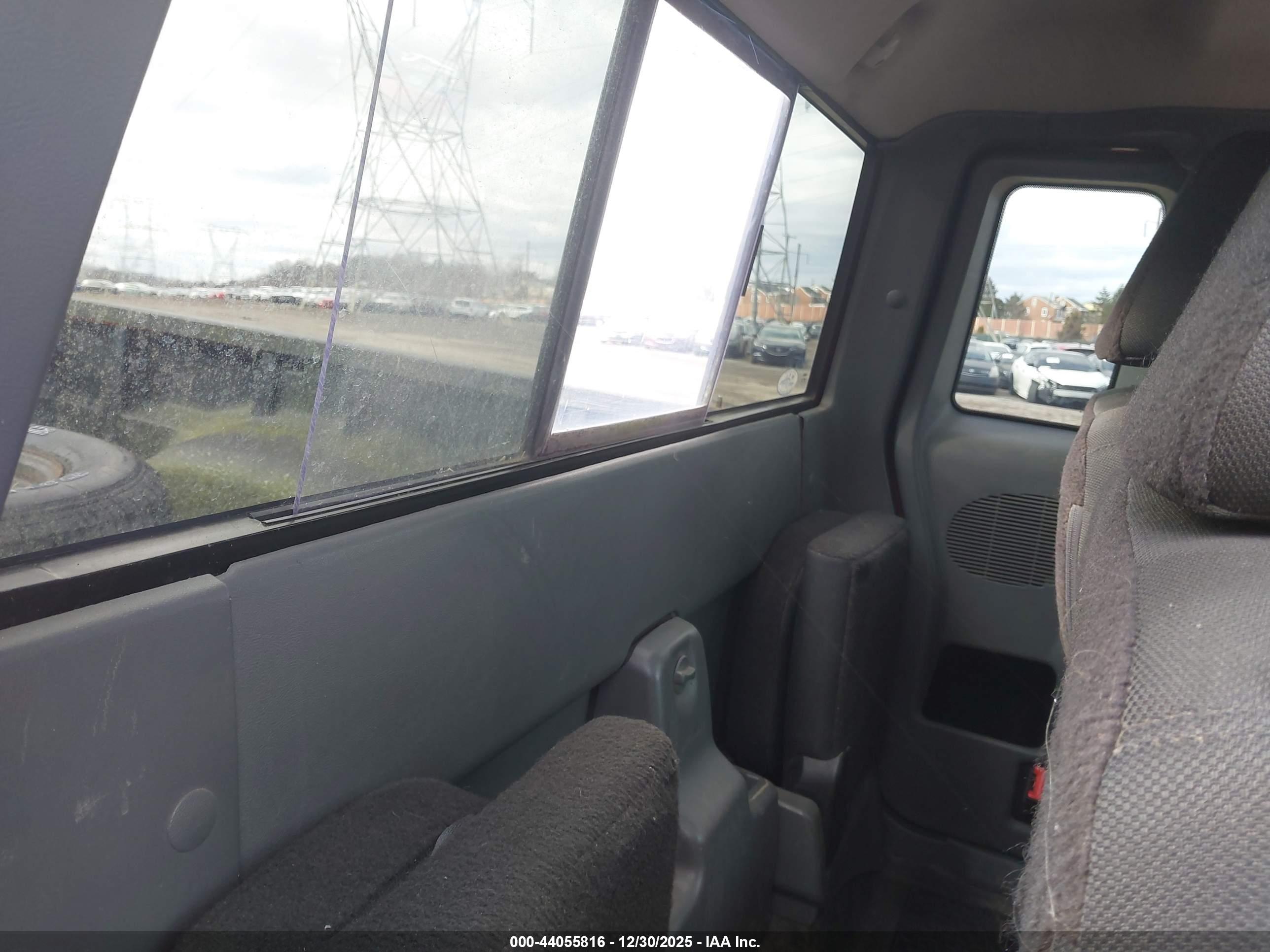 FORD RANGER image 8