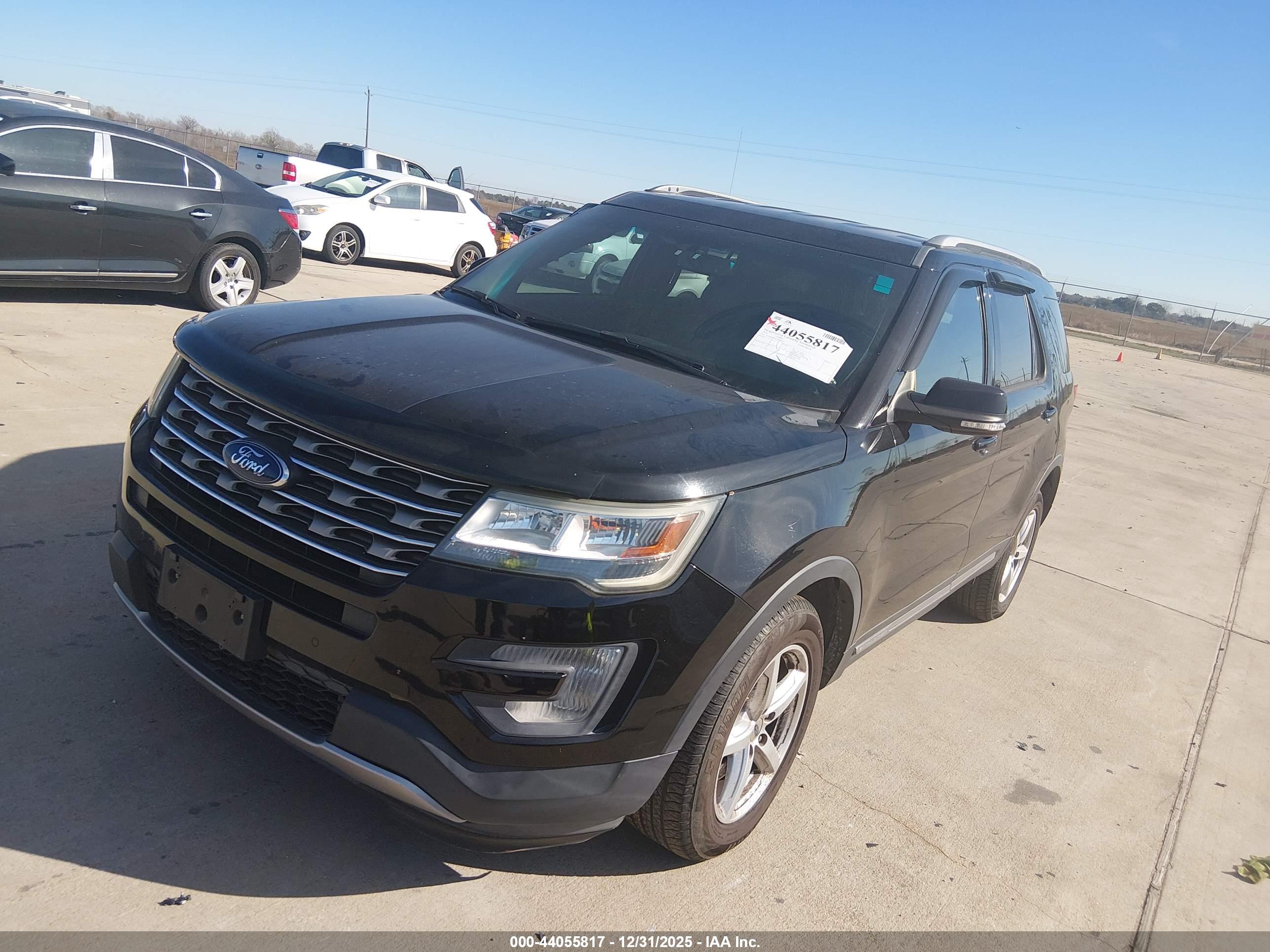 FORD EXPLORER image 2
