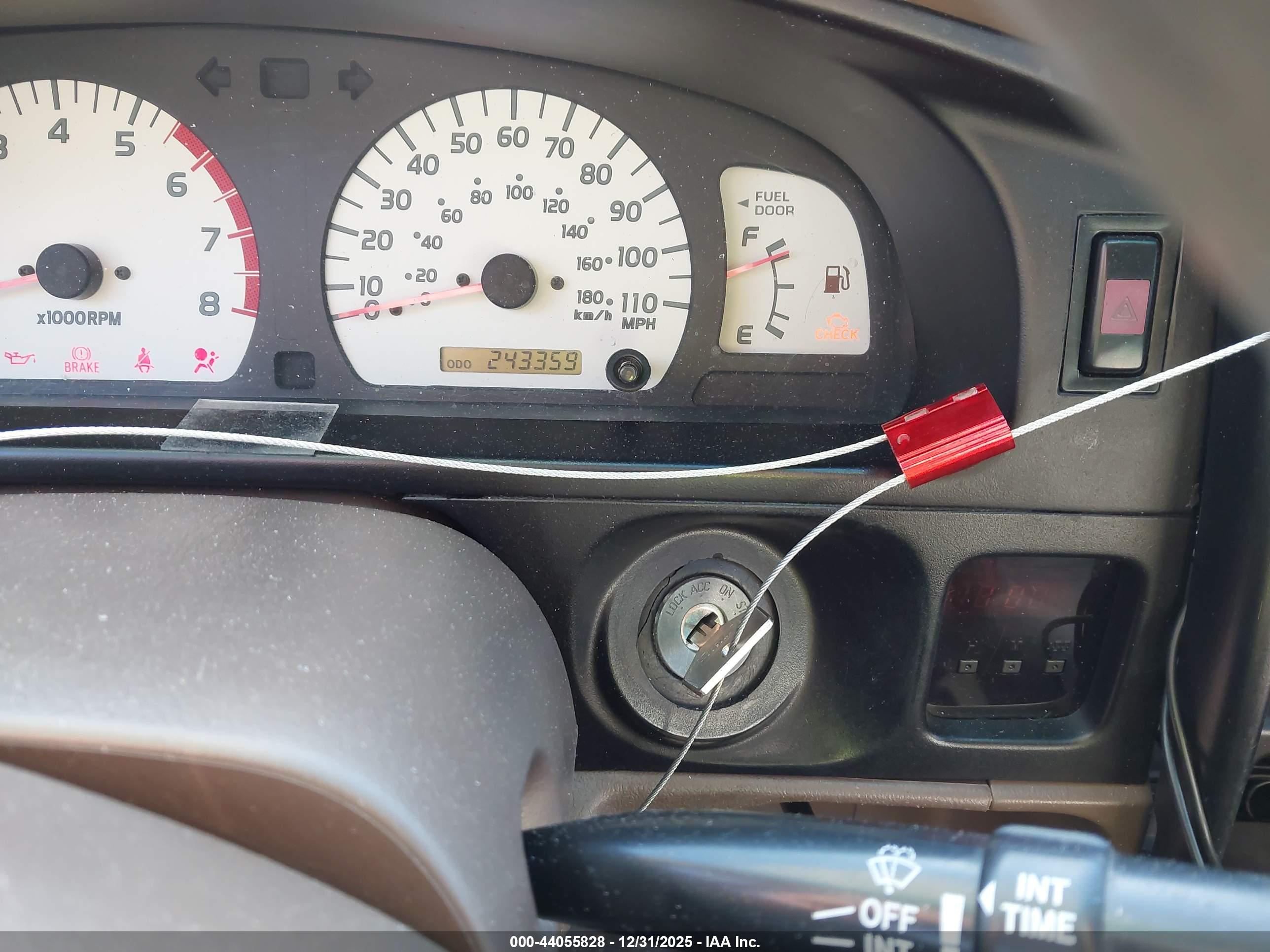 TOYOTA TACOMA image 11