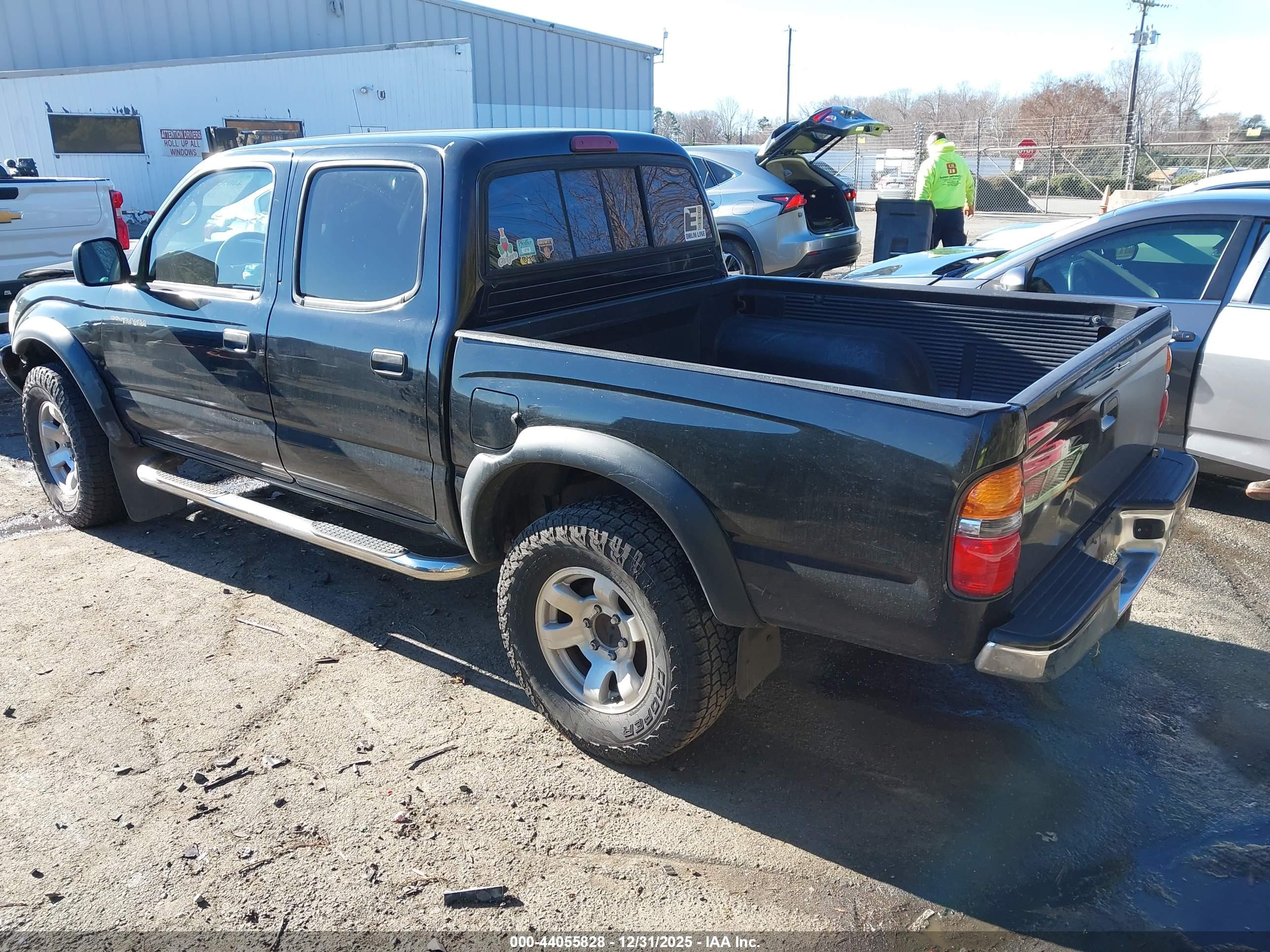 TOYOTA TACOMA image 3