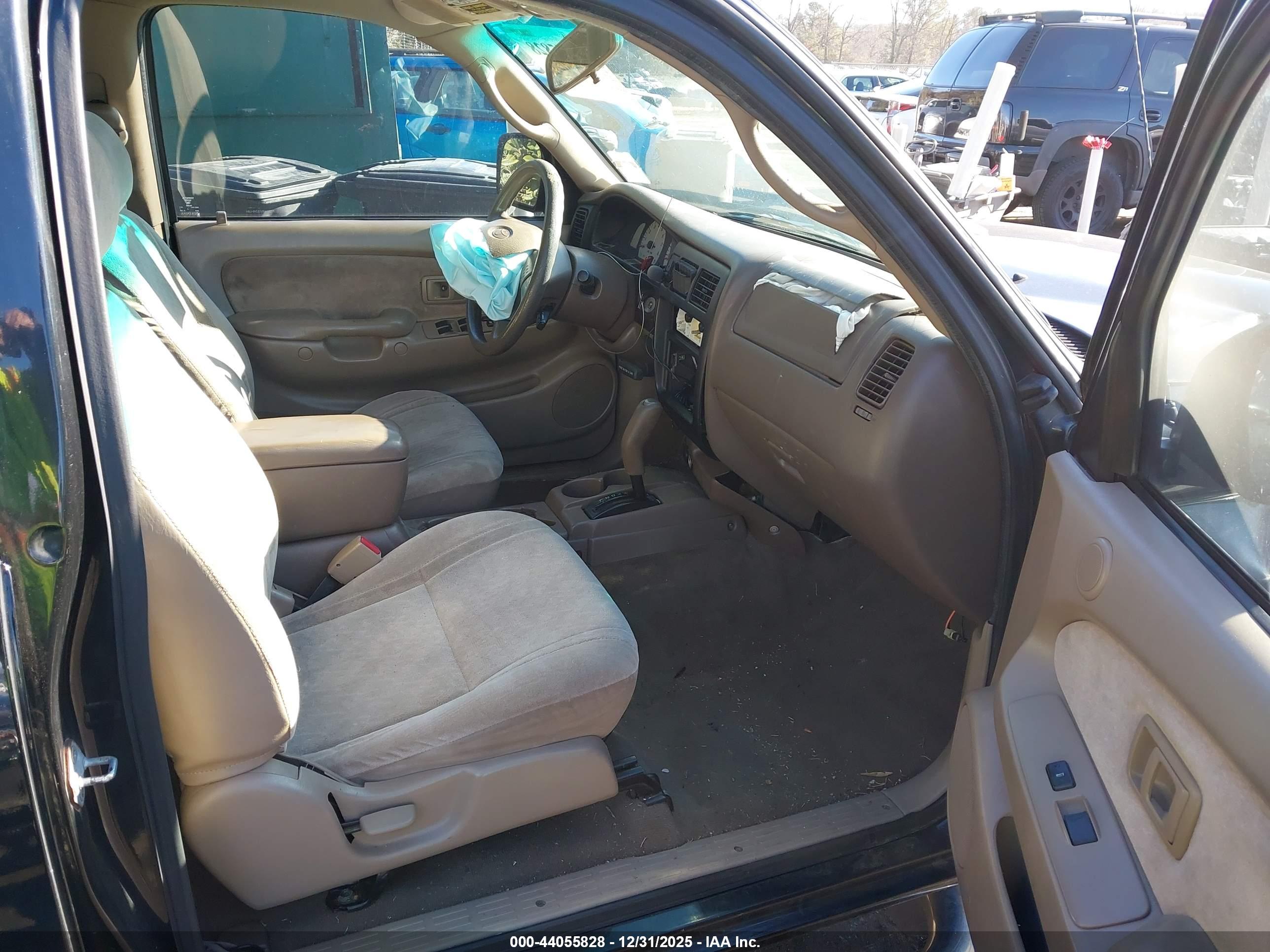TOYOTA TACOMA image 5
