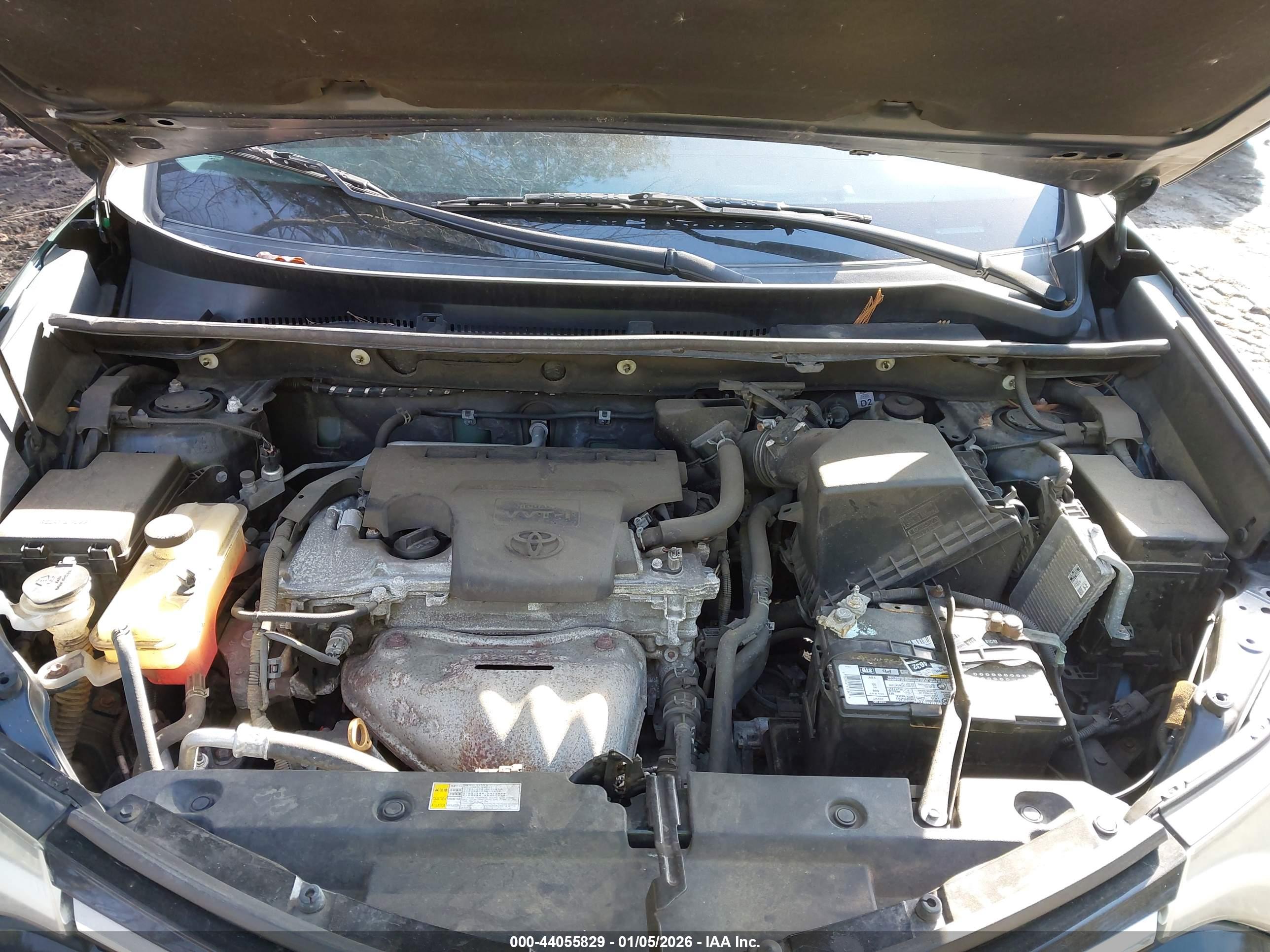 TOYOTA RAV4 image 10