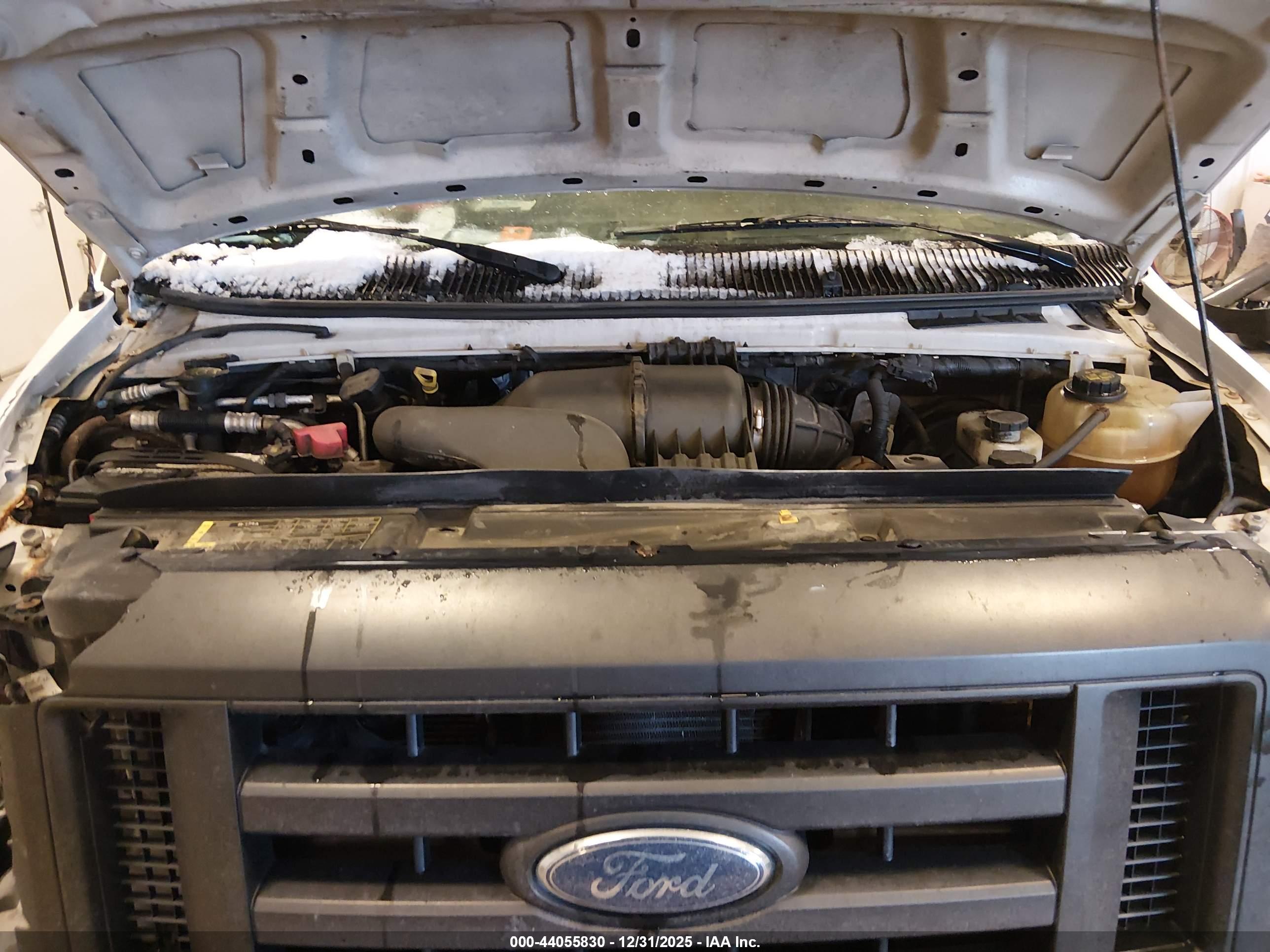 FORD E-250 image 10