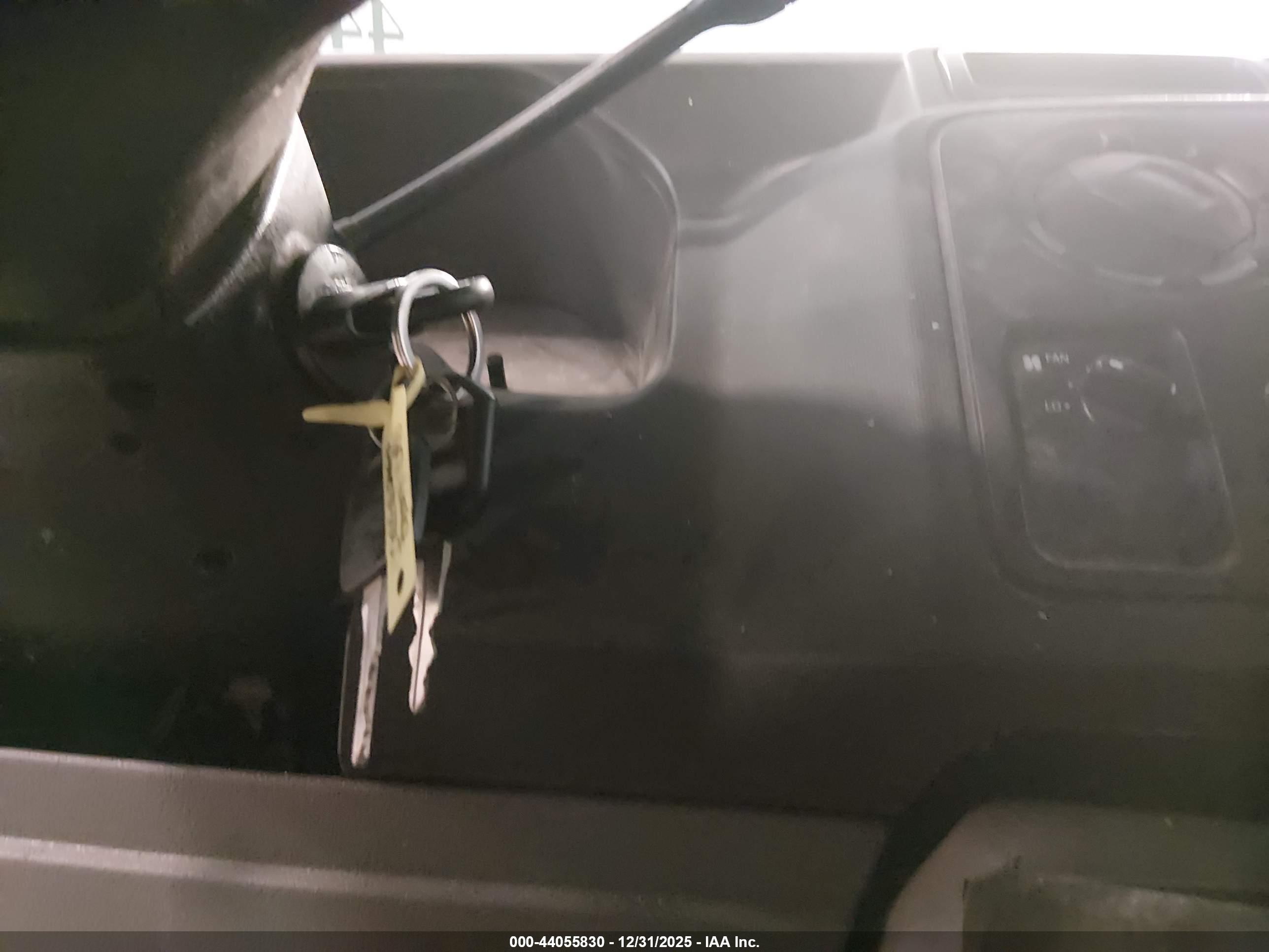 FORD E-250 image 11