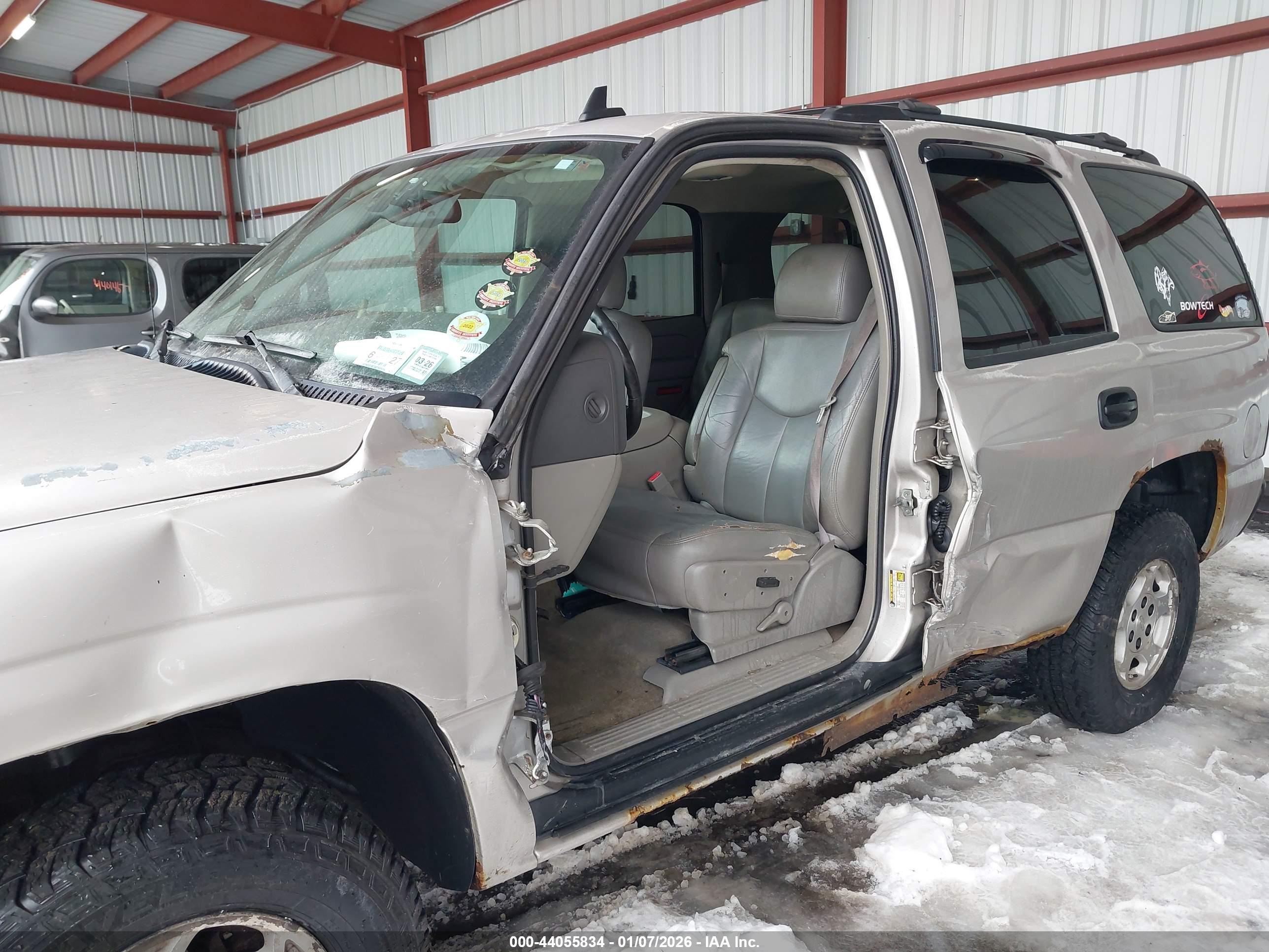 CHEVROLET TAHOE image 6