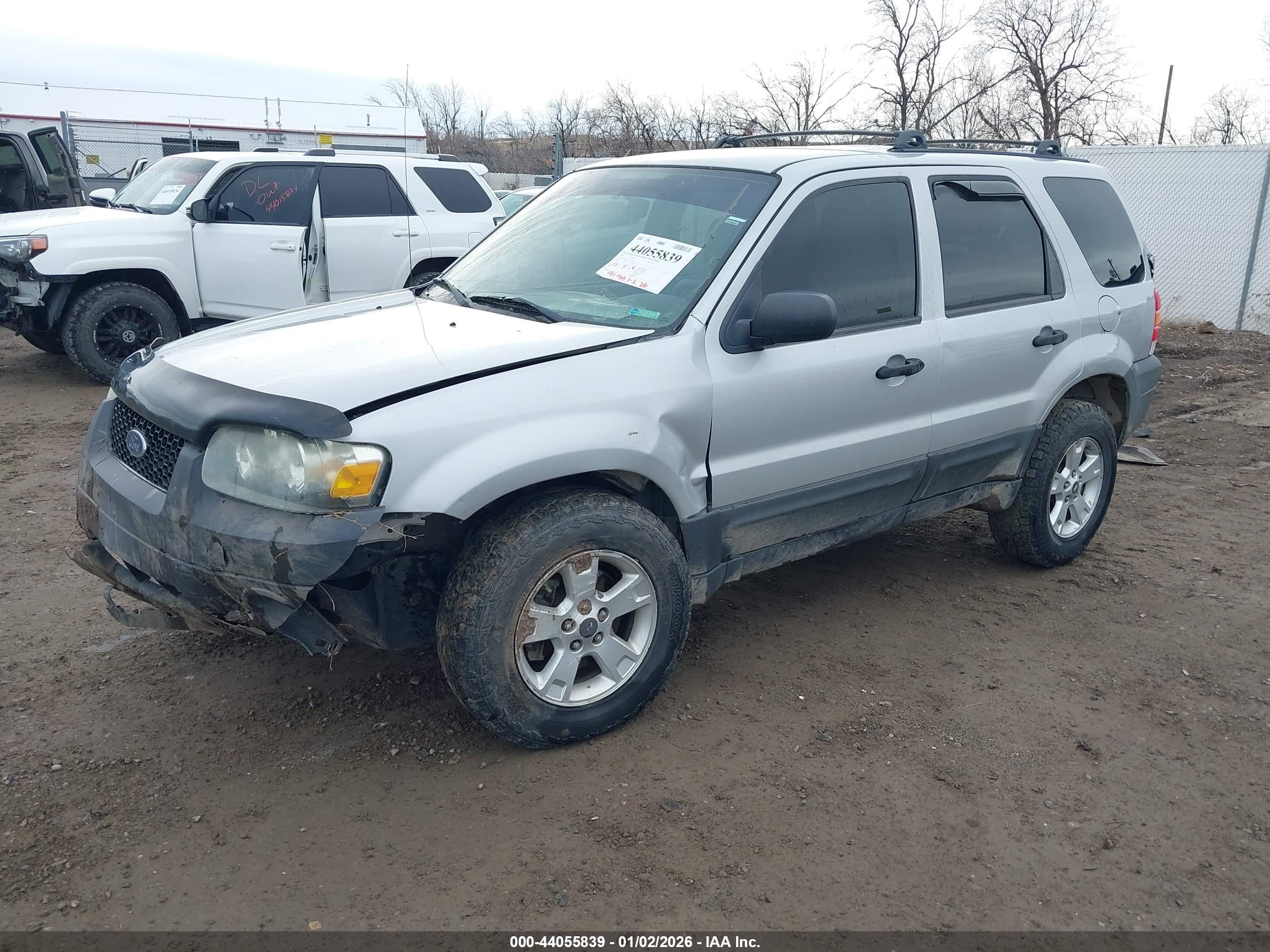 FORD ESCAPE image 2