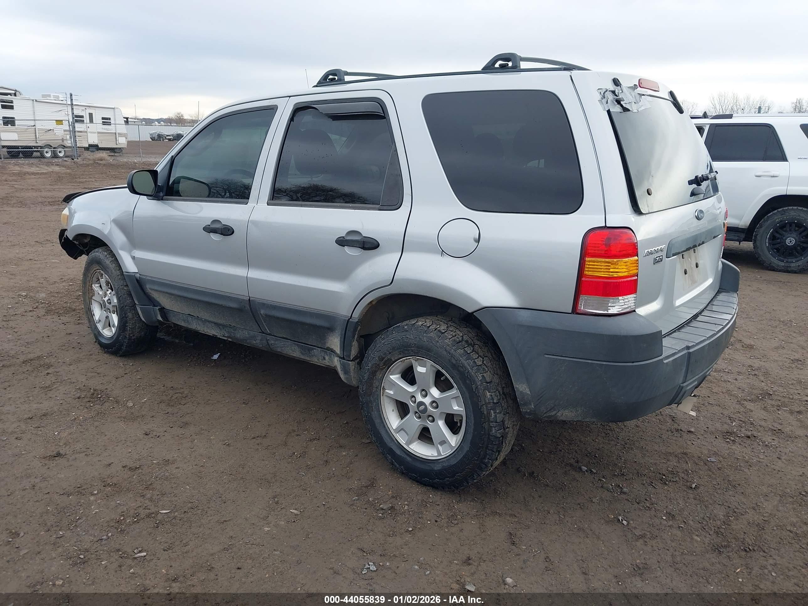 FORD ESCAPE image 3