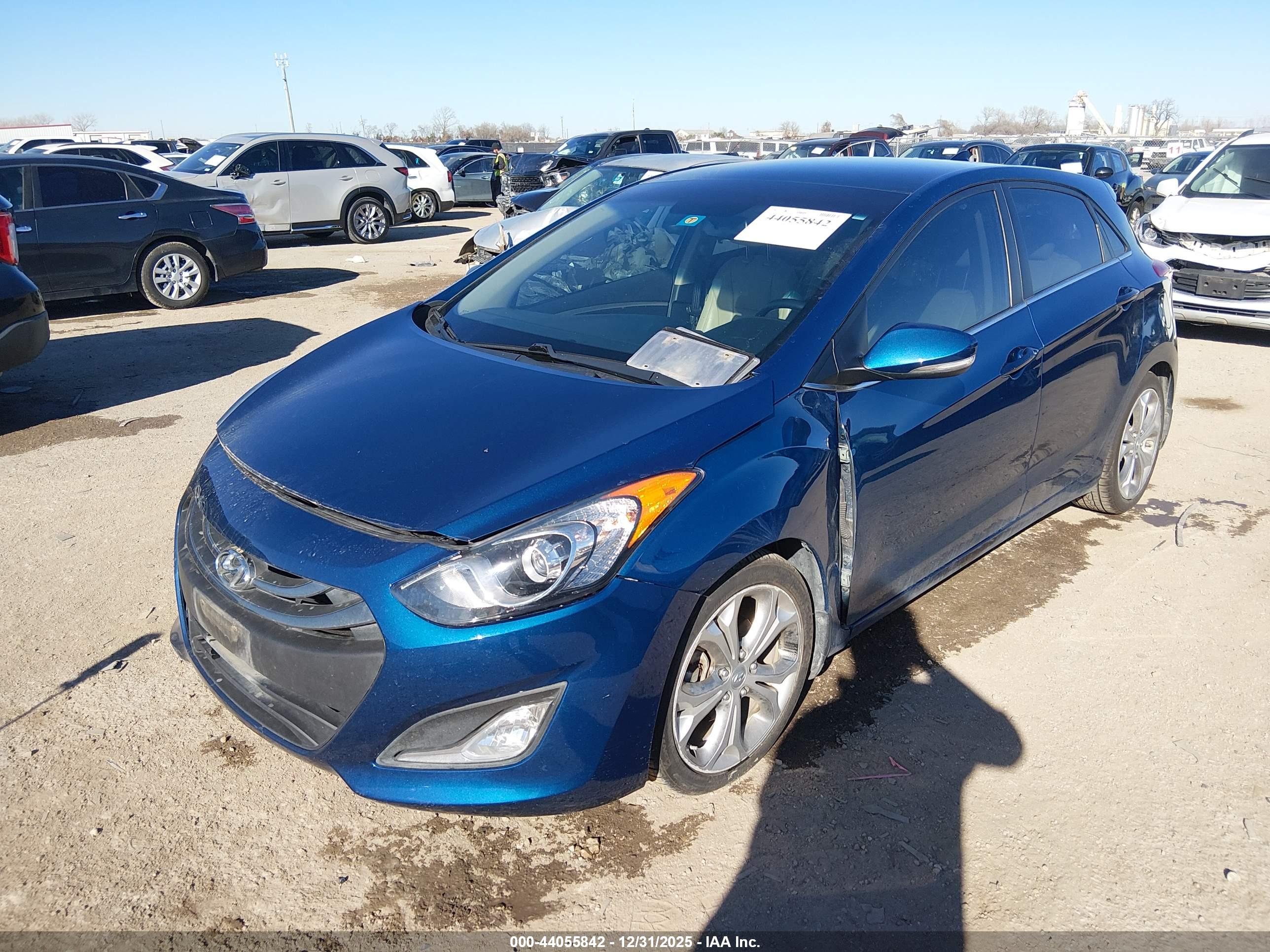 HYUNDAI ELANTRA image 2