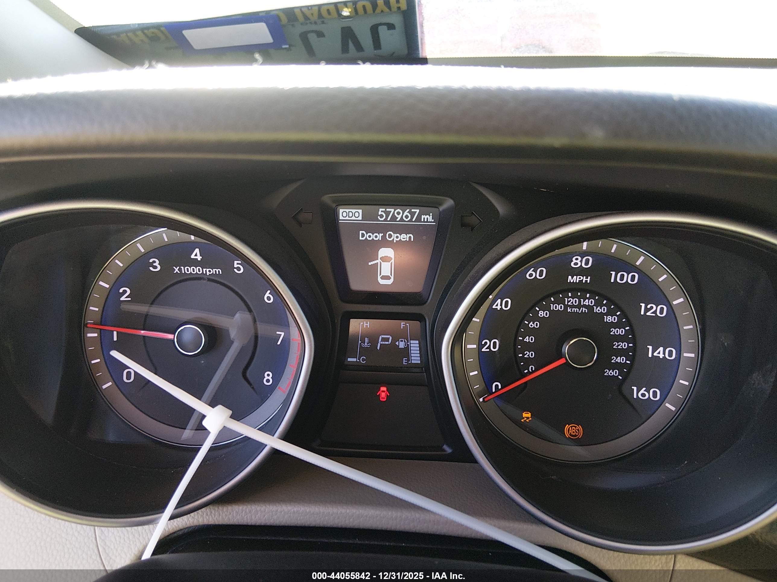 HYUNDAI ELANTRA image 7