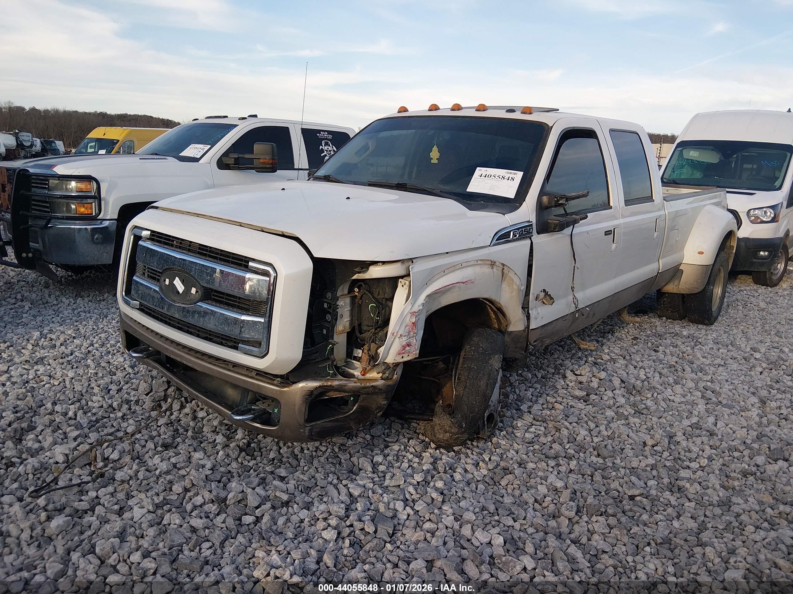 FORD F-450 image 2