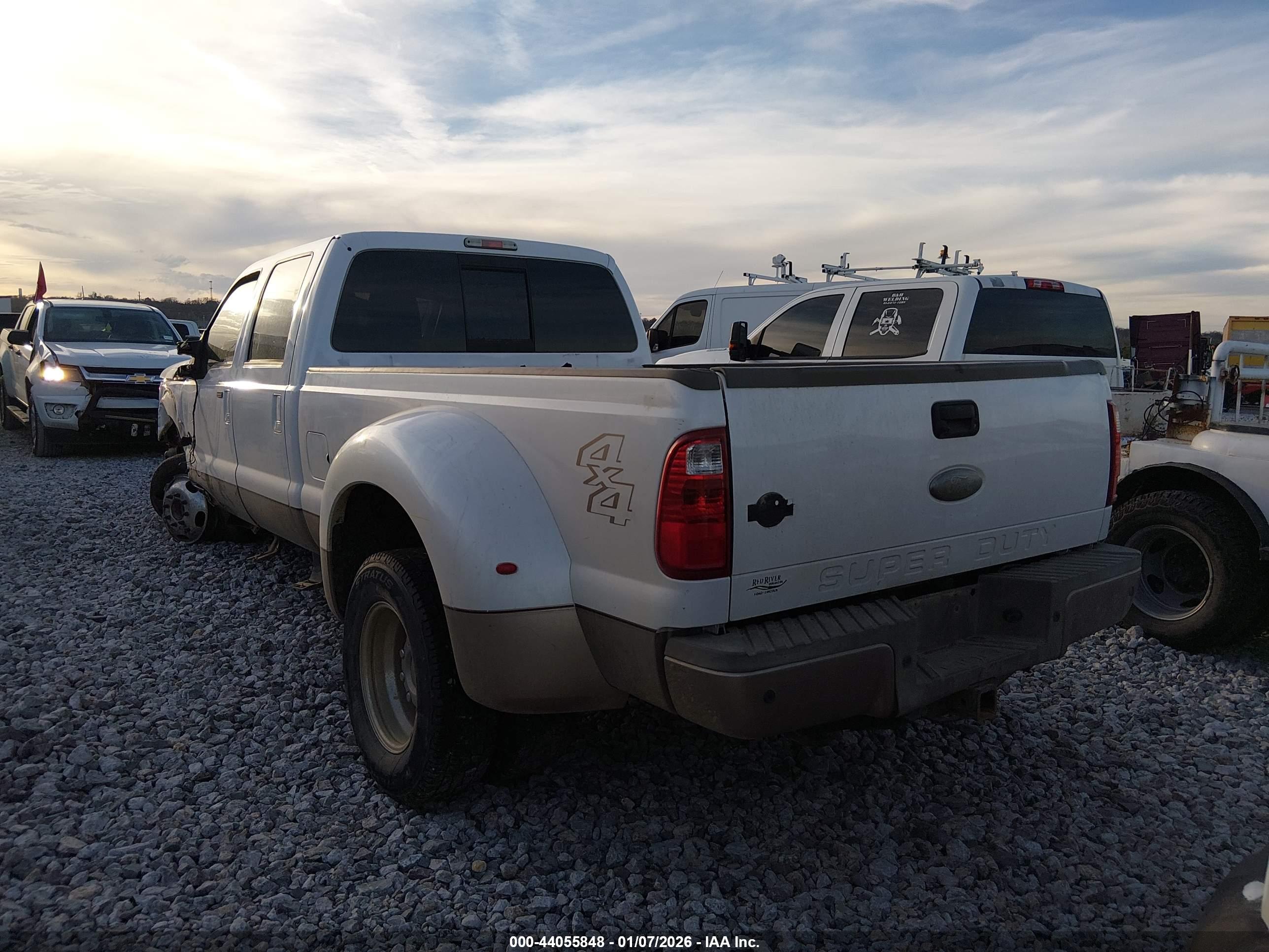 FORD F-450 image 3