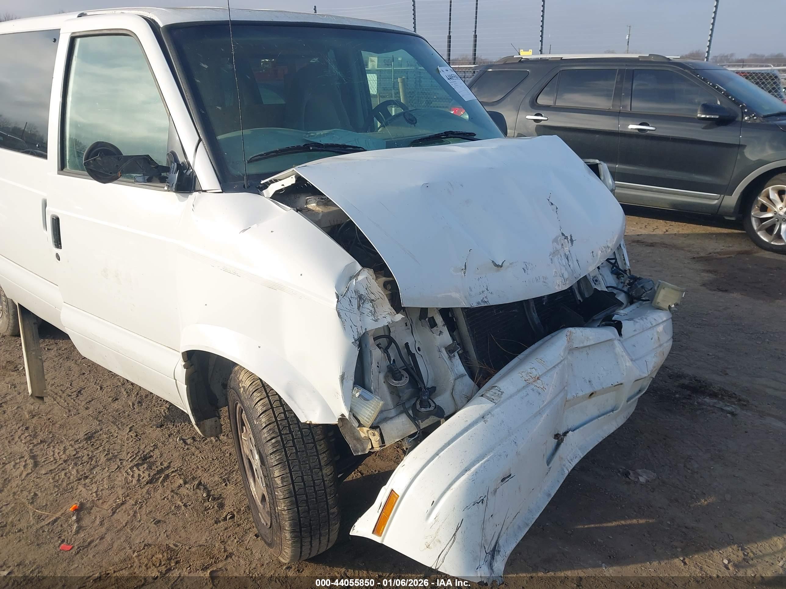 CHEVROLET ASTRO image 6