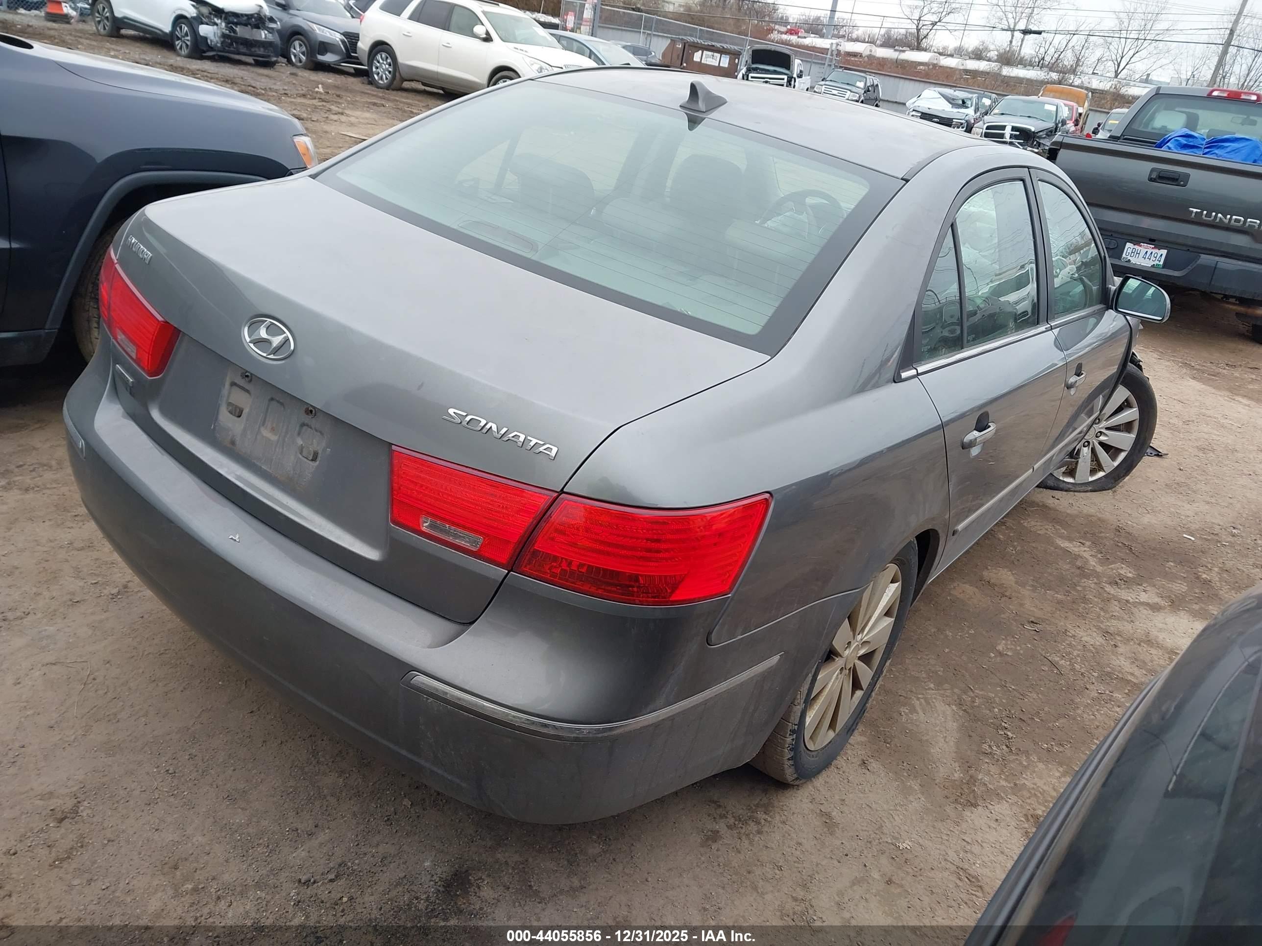 HYUNDAI SONATA image 4