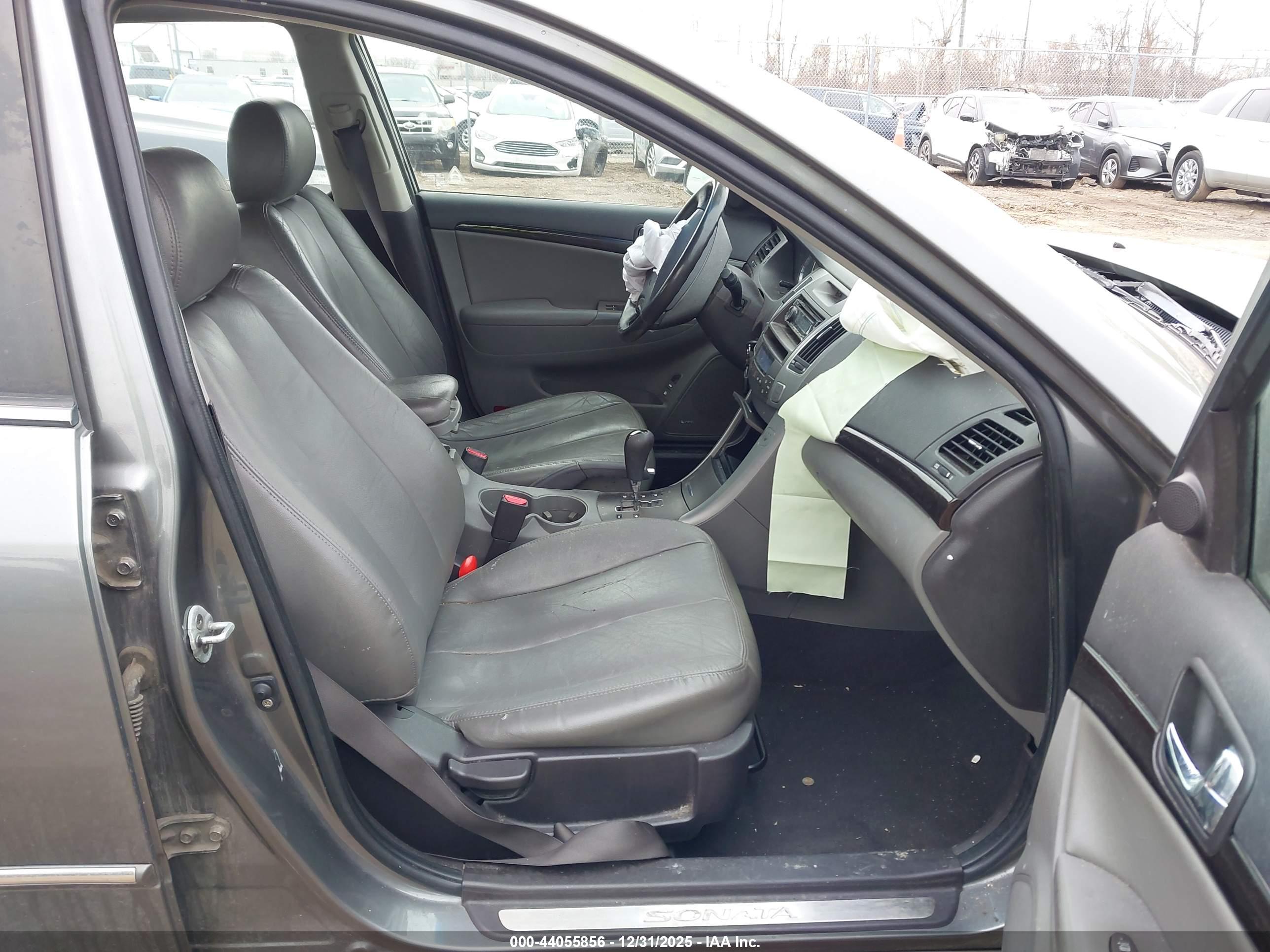 HYUNDAI SONATA image 5