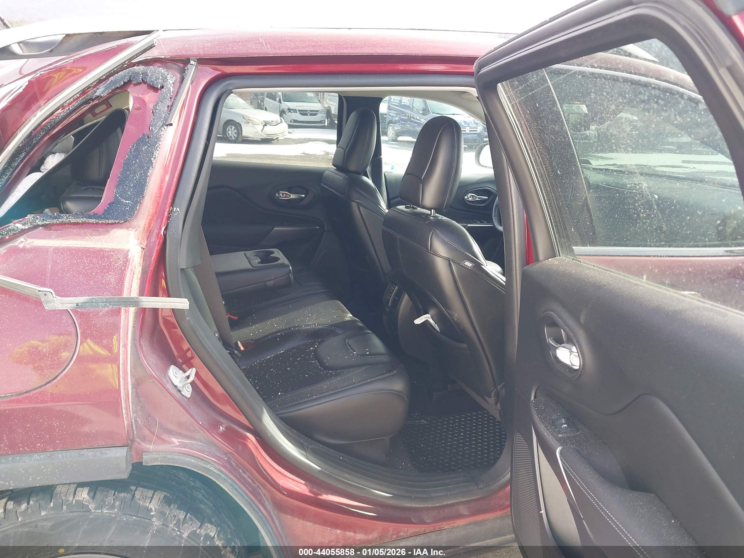 JEEP CHEROKEE image 8